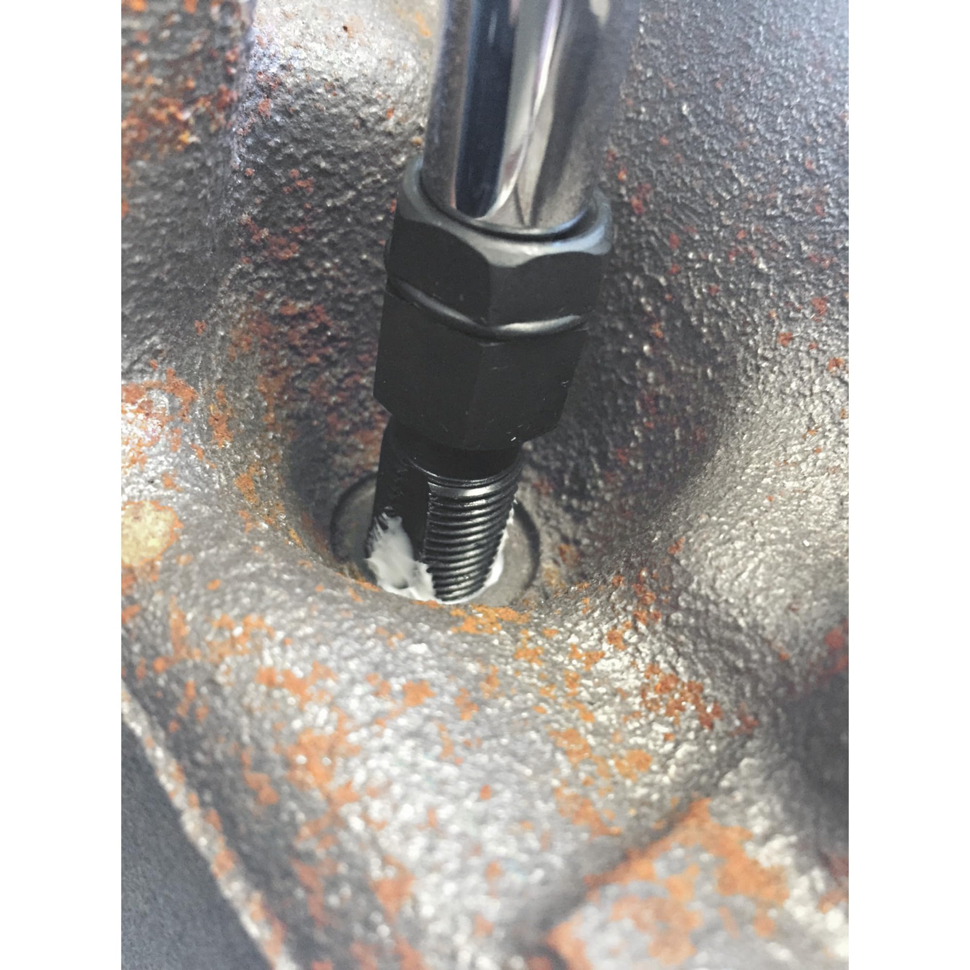 W80539 Performance Tool 14mm & 18mm Spark Plug Hole Chaser, Removes Dirt, Carbon and Metal Particles, Not for Tapping Use