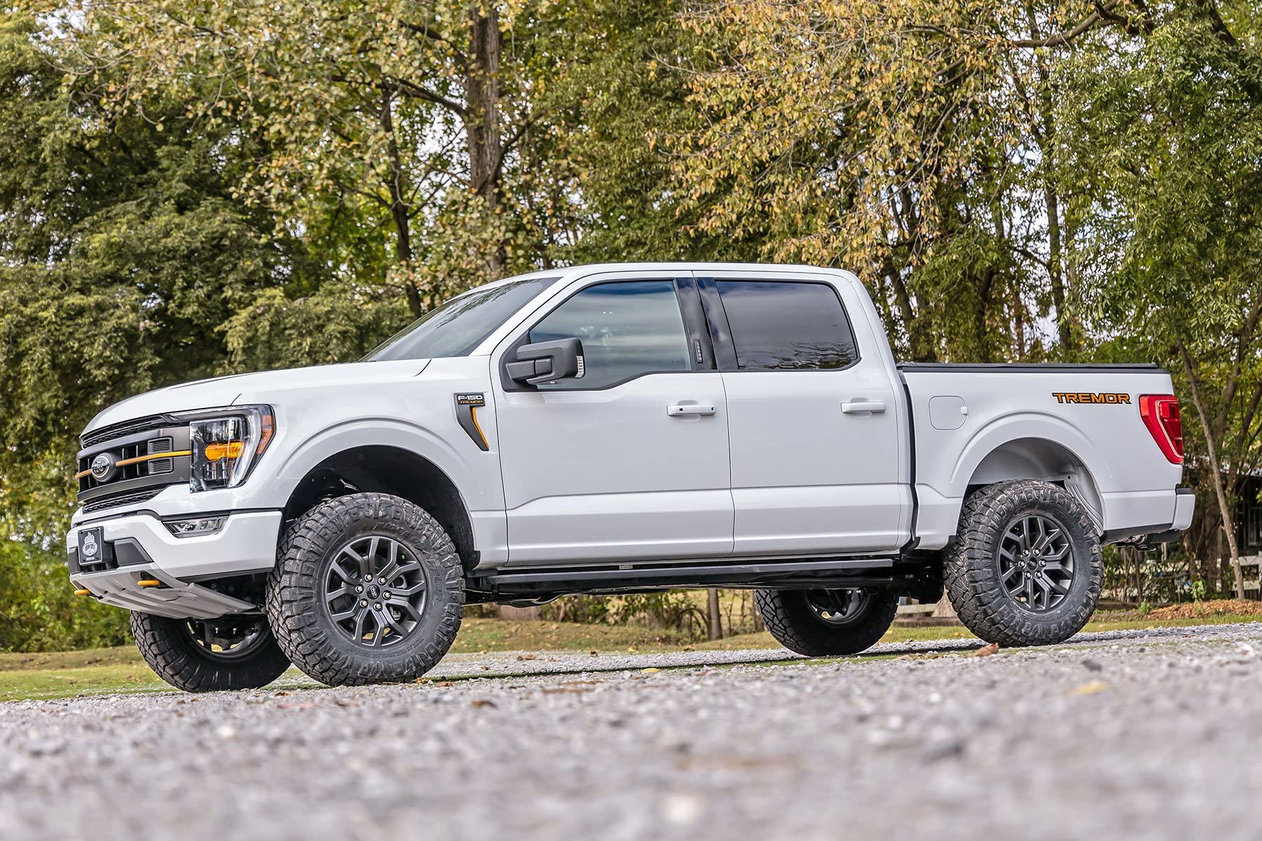 Rough Country 2.5" Lift Kit Suspension for 2021-2023 F-150 Tremor 4WD - 51028