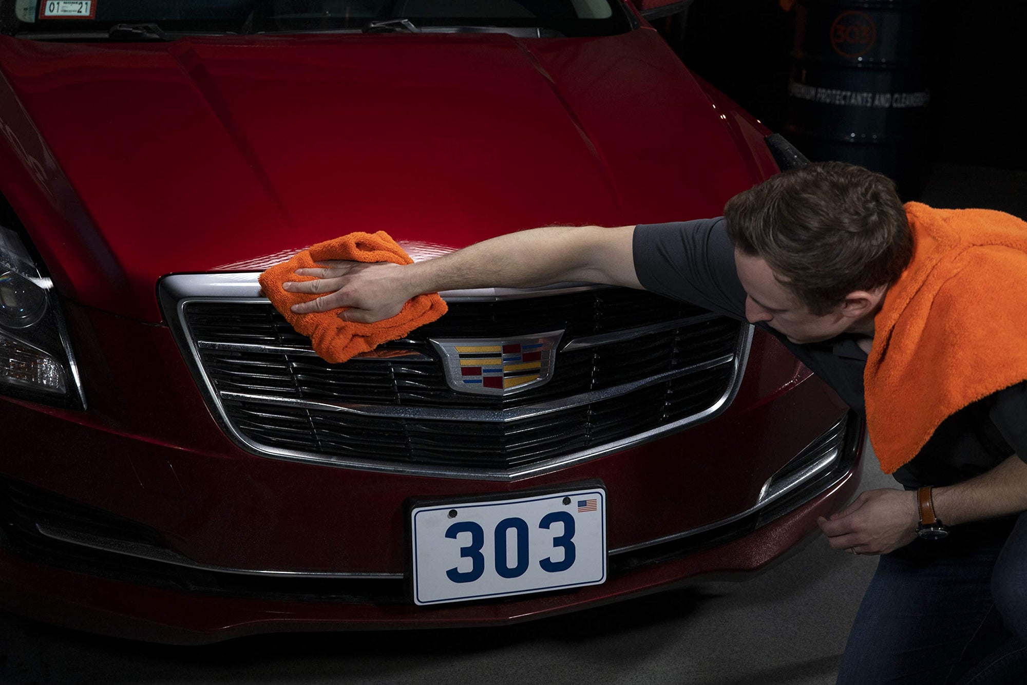 303 Products Speed Detailer - Protects and Instantly Shines Paint - for All Exterior Automotive Surfaces - Cleans Between Washes - UV Protection, 1 Gallon, (30229)