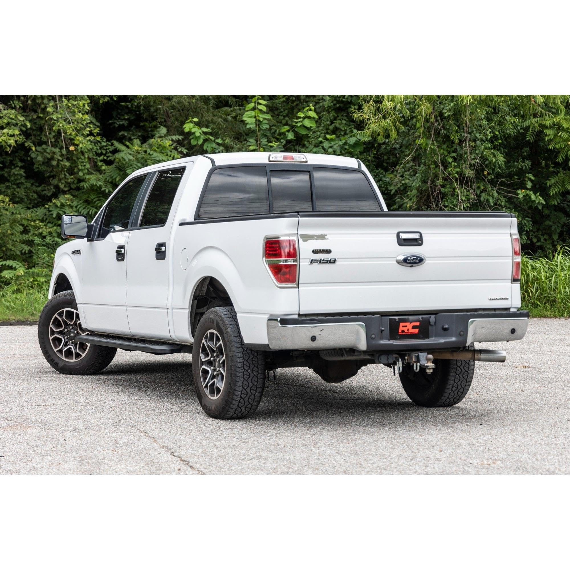 Rough Country Running Boards RPT2 for Ford F-150 Crew Cab (2009-2014) - Sleek Profile, Non-Slip Step, Rust Resistant, Easy Install