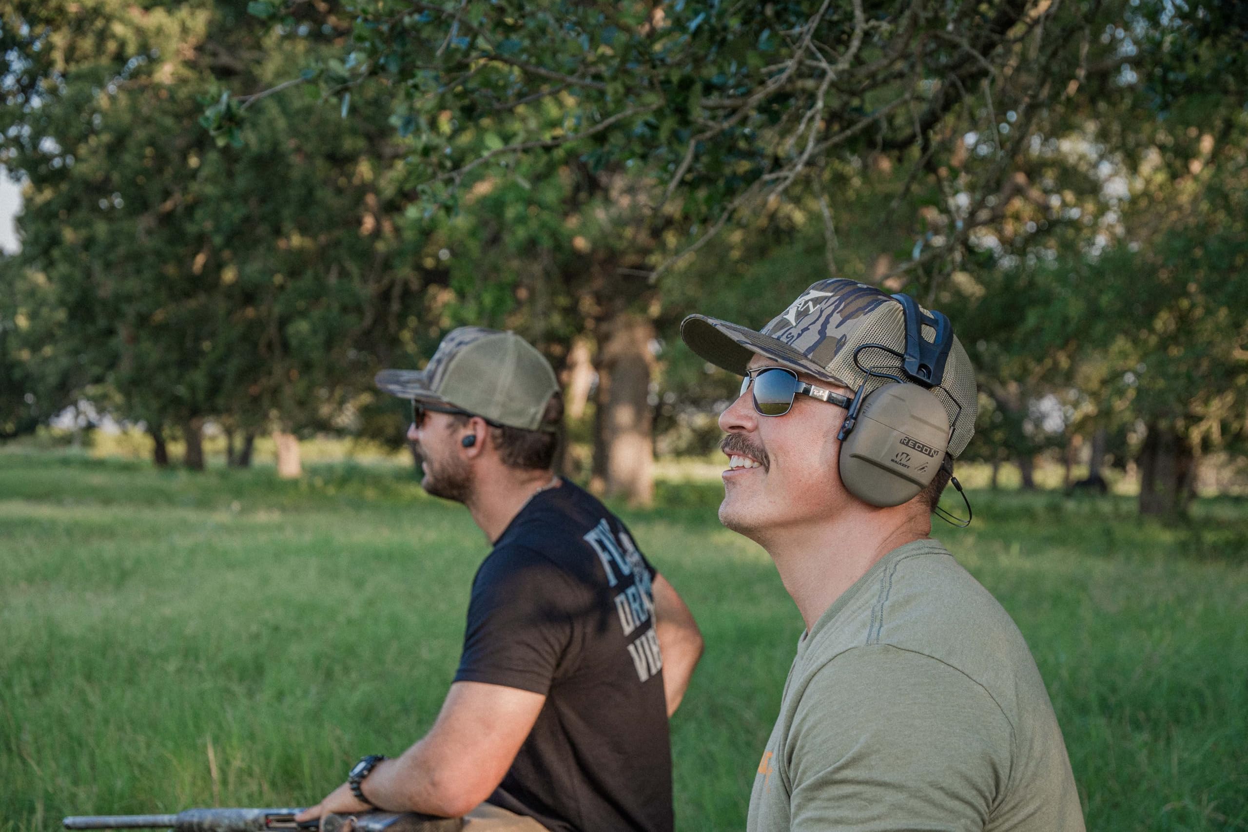 WALKER'S Digital Recon Muffs - Durable IPX4 Weather-Resistant HD Speakers Hunting Range Shooting Hearing Protection Electronic Muffs, 3.5mm Audio Jack, 2 AAA Batteries Included, Flat Dark Earth