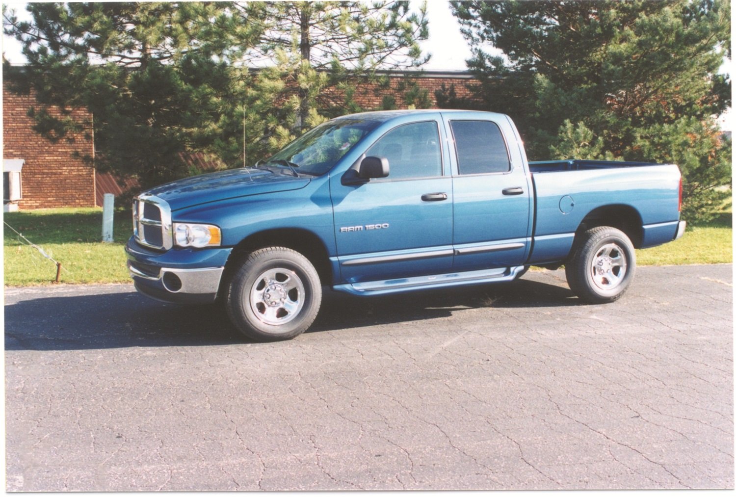 Owens Premier Grip Series 67008 Custom ABS Cab Length Running Boards