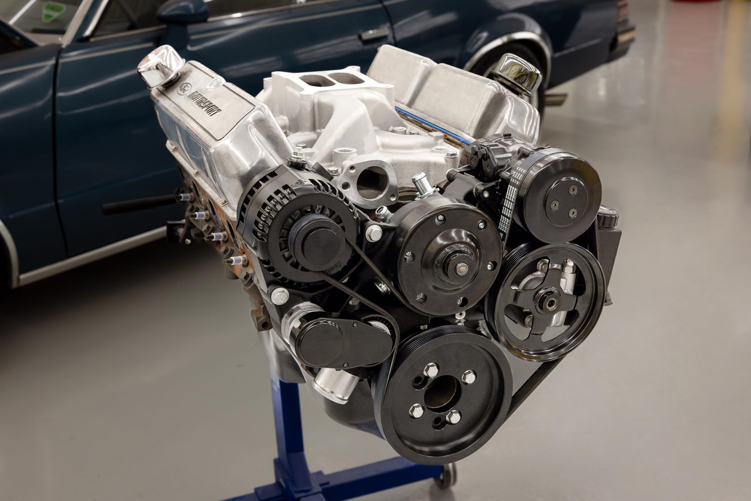 Holley Complete Serpentine Drive Front Accessory Conversion System | Mid-Mount with Water Pump, Alternator, A/C & Power Steering | Fits 289-302-351W Small Block Ford Black Finish 20-370BK