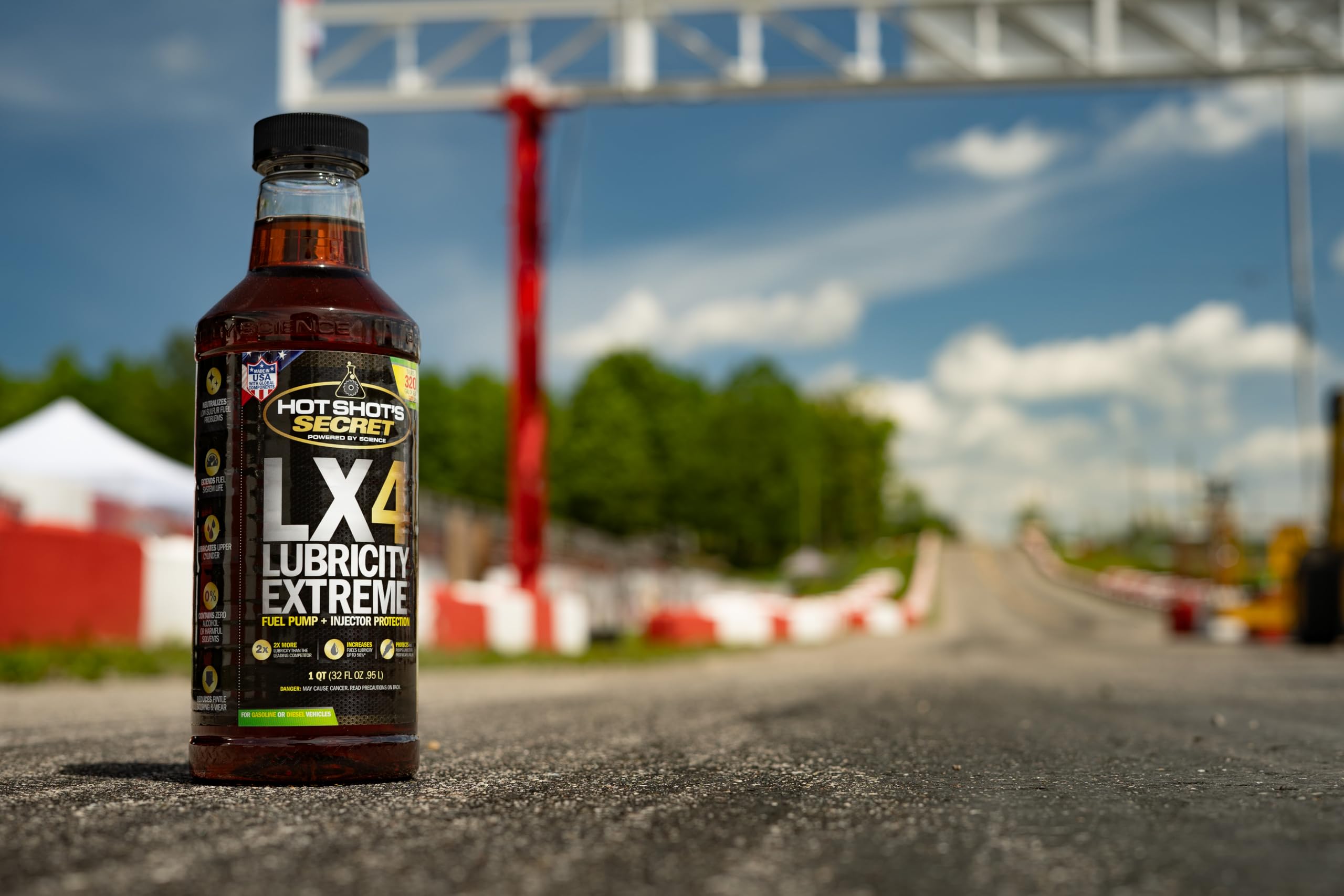 LX4 Hot Shot's Secret Lubricity Extreme – 32 Fl Oz - Fuel System Protection – Lubricates and Protects Fuel Pump and Injectors – Prevents Wear and Damage – For Gasoline or Diesel Engines