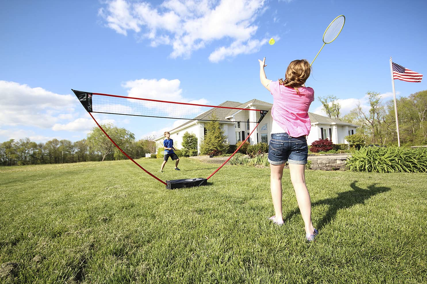 Zume Games Badminton Set Portable with Net, 4 Rackets, Shuttlecocks & Carrying Case – Outdoor Lawn Game for Backyard, Beach, or Park – Easy Setup, No Tools Required