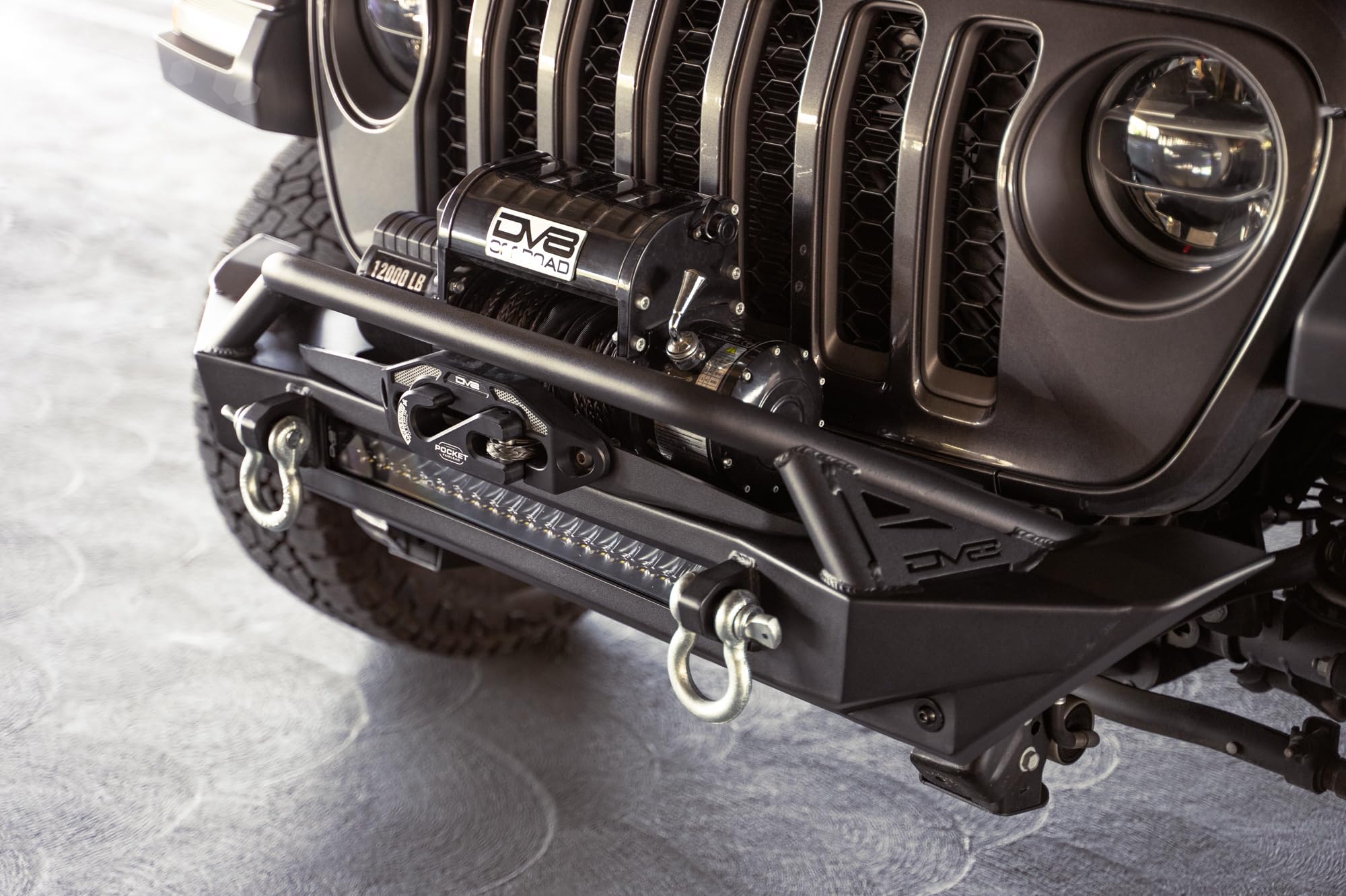 Stubby FS-1 Series Front Bumper for the 2007-2025 Jeep Wrangler JK/JL & Gladiator JT | High Clearance Stubby Winch Bumper | Tubular Bull Bar | Retains OEM Sensors | Fully Bolt-On | DV8 Offroad