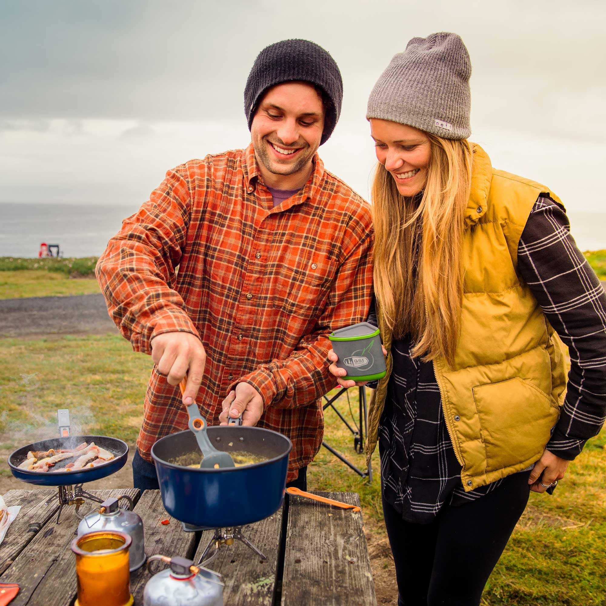 GSI Outdoors Base Camper Bugaboo Large, High-Efficiency Cookset – Ceramic Non-Stick Coated, Includes 5L & 3L Pots, 9" Fry Pan, Accessories