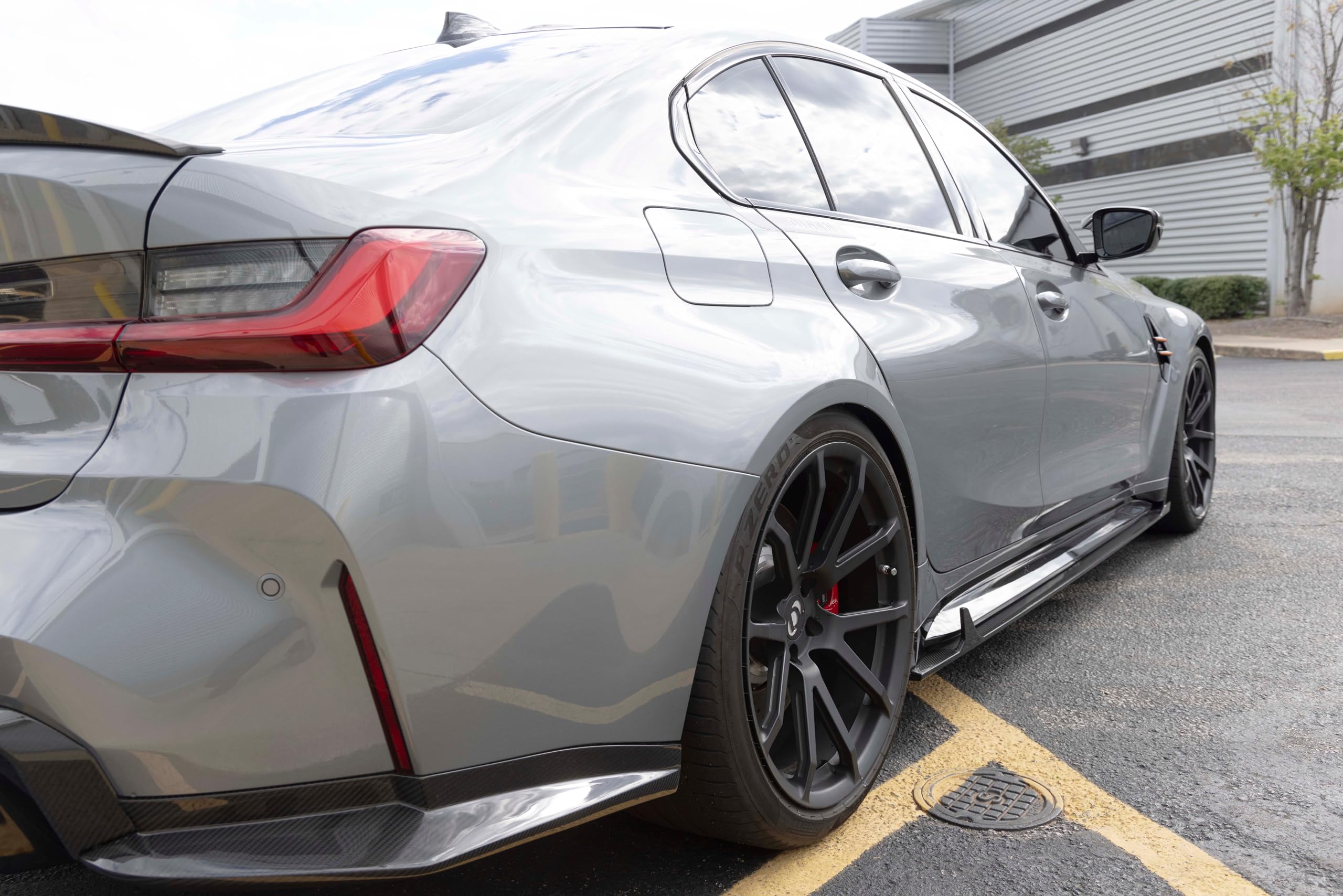 Dinan Side Skirts D980-0047 - Gloss Twill Carbon Fiber - Pair
