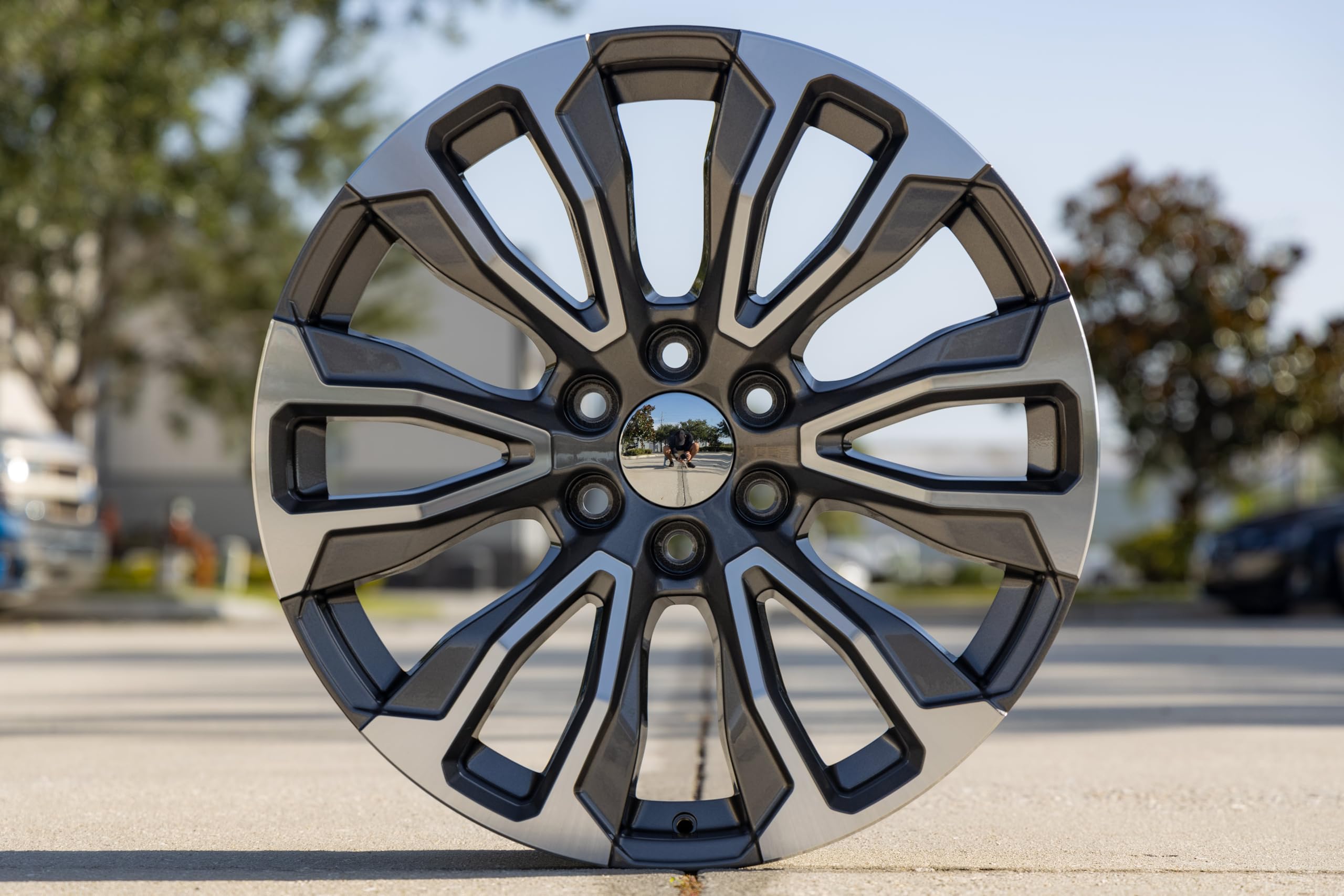 22 Inch OE Wheels CV30 Rim Fits Yukon Denali Style 6x139.7 22x9 Gloss Gunmetal Machined - Hollander 14025 (1)
