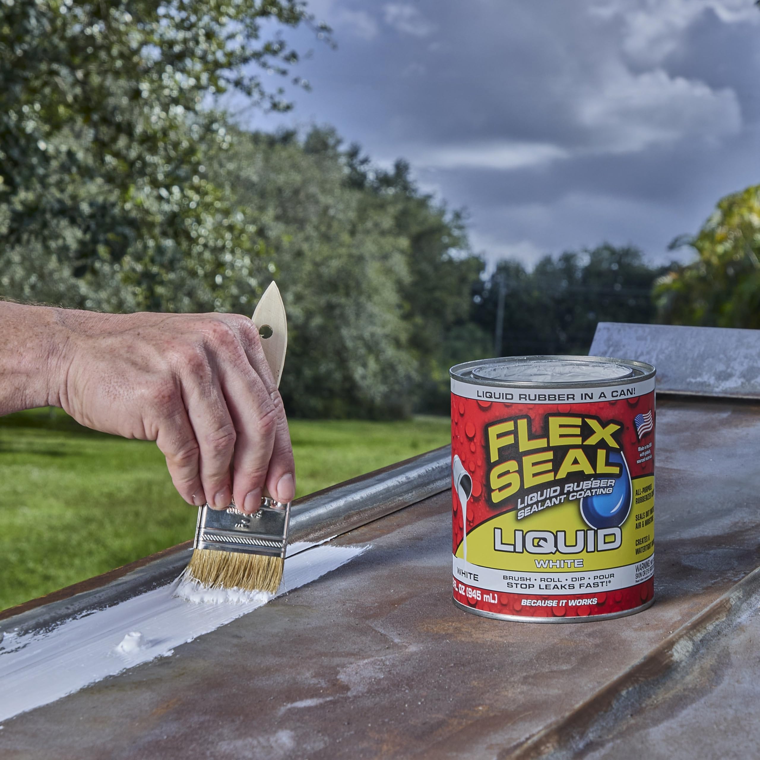 Flex Seal Liquid, Waterproof Rubber Coating Sealant, Flexible, Breathable, and UV Resistant, Roof Repair, Basements, RV, Campers, Trailers, Marine, EPDM, Masonry, White, 32 oz