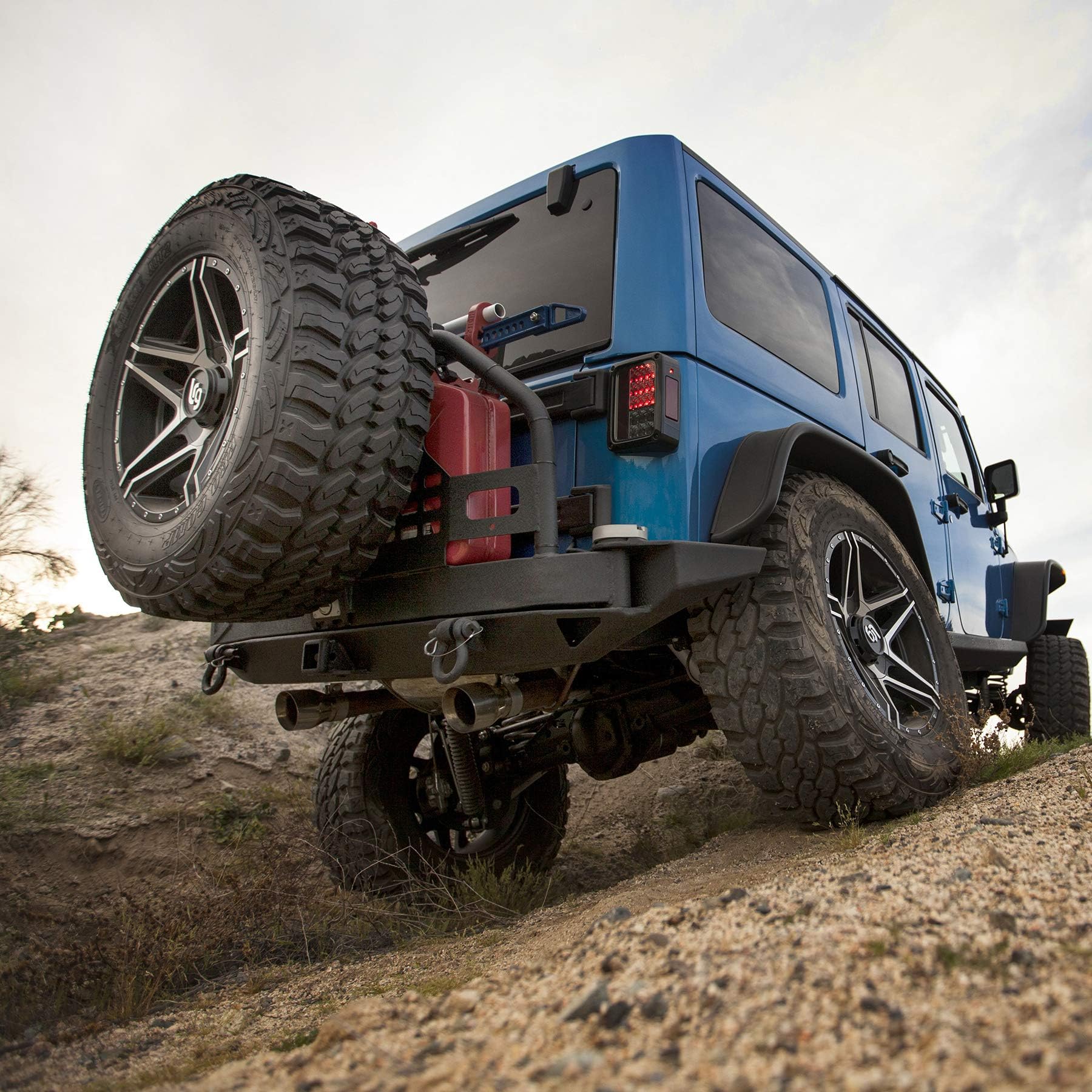 XRC Atlas Rear Bumper with Hitch Smittybilt 76896-01