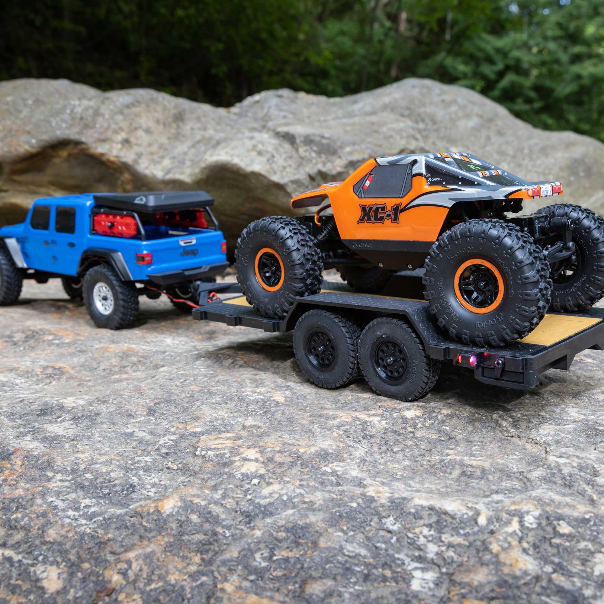 Axial Flat Bed Vehicle Trailer SCX24 with LED Taillights:1/24th, AXI00009