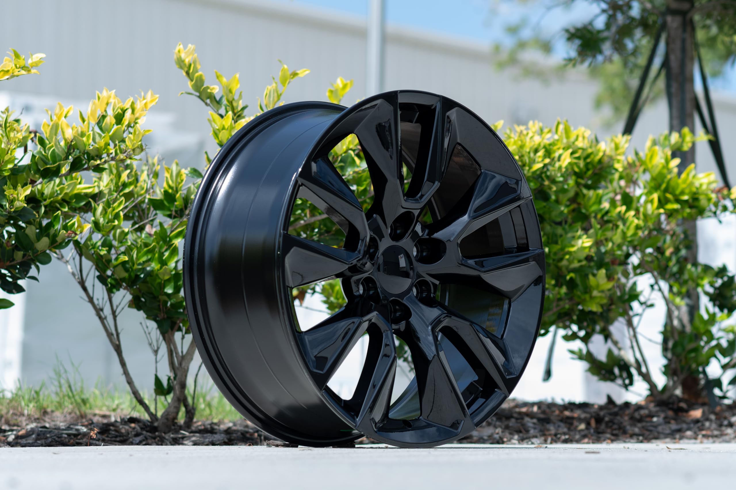 24 Inch OE Wheels CV32 Rim Fits Silverado 1500 Style 6x139.7 24x10 Gloss Black - Hollander 5916 (1)