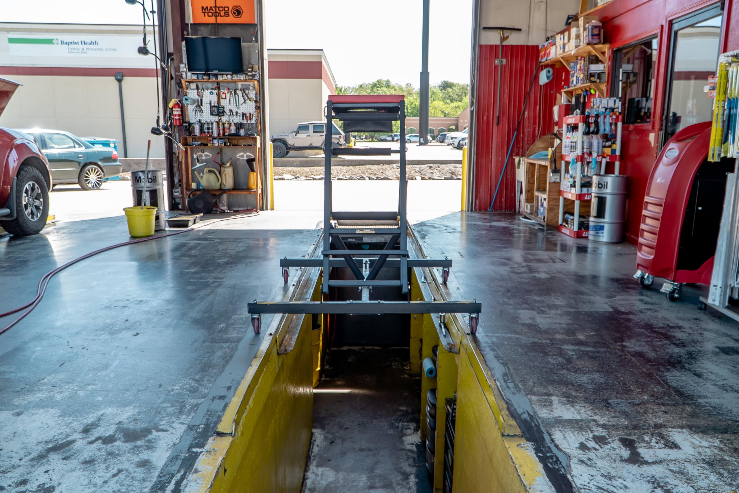 Oil Service Traxion Topside Creeper