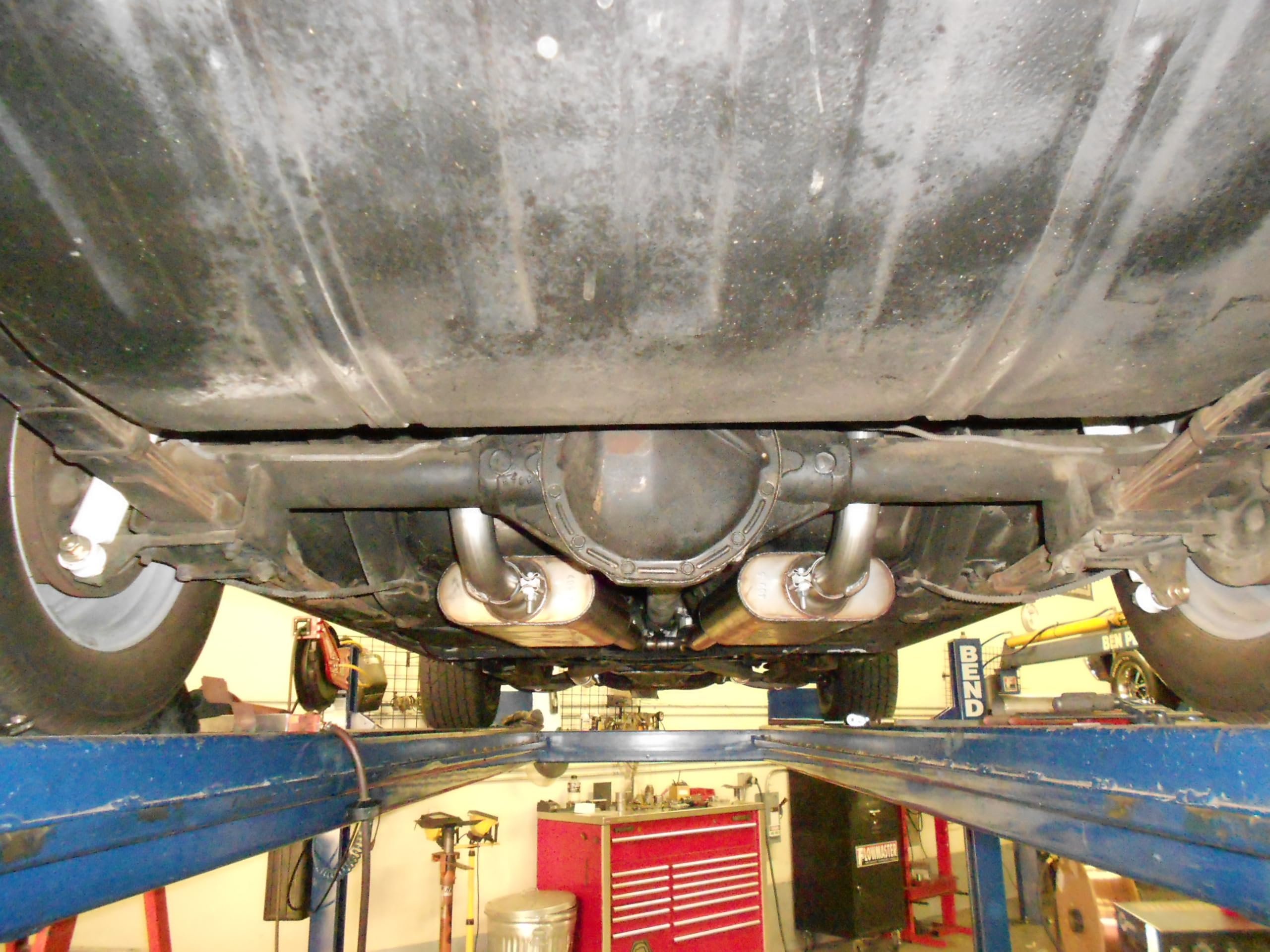 Flowmaster American Thunder 817139 Crossmember-Back Exhaust Kit 2.5 Inch Stainless Steel 304 Stainless Angle Cut Tips Compatible with 1969 Chevy Camaro and Pontiac Firebird with V8 engine