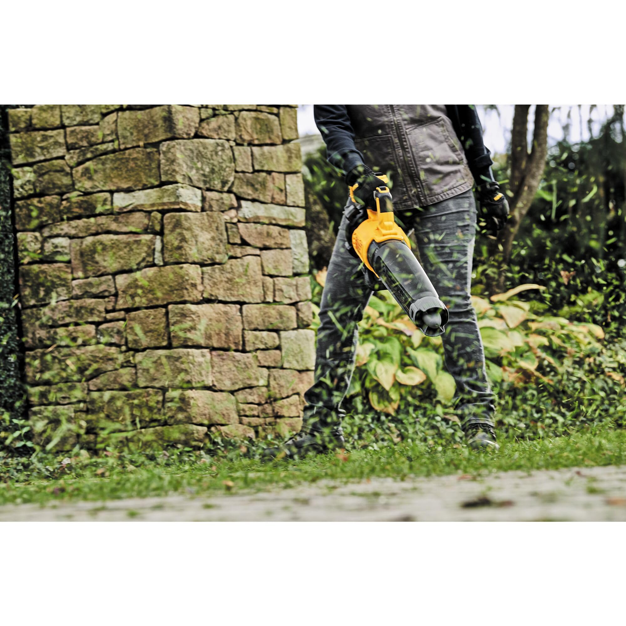 20V MAX* DEWALT XR Leaf Blower, Cordless, Handheld, 125-MPH, 450-CFM (Tool Only-Battery & Charger not Included) (DCBL722B)