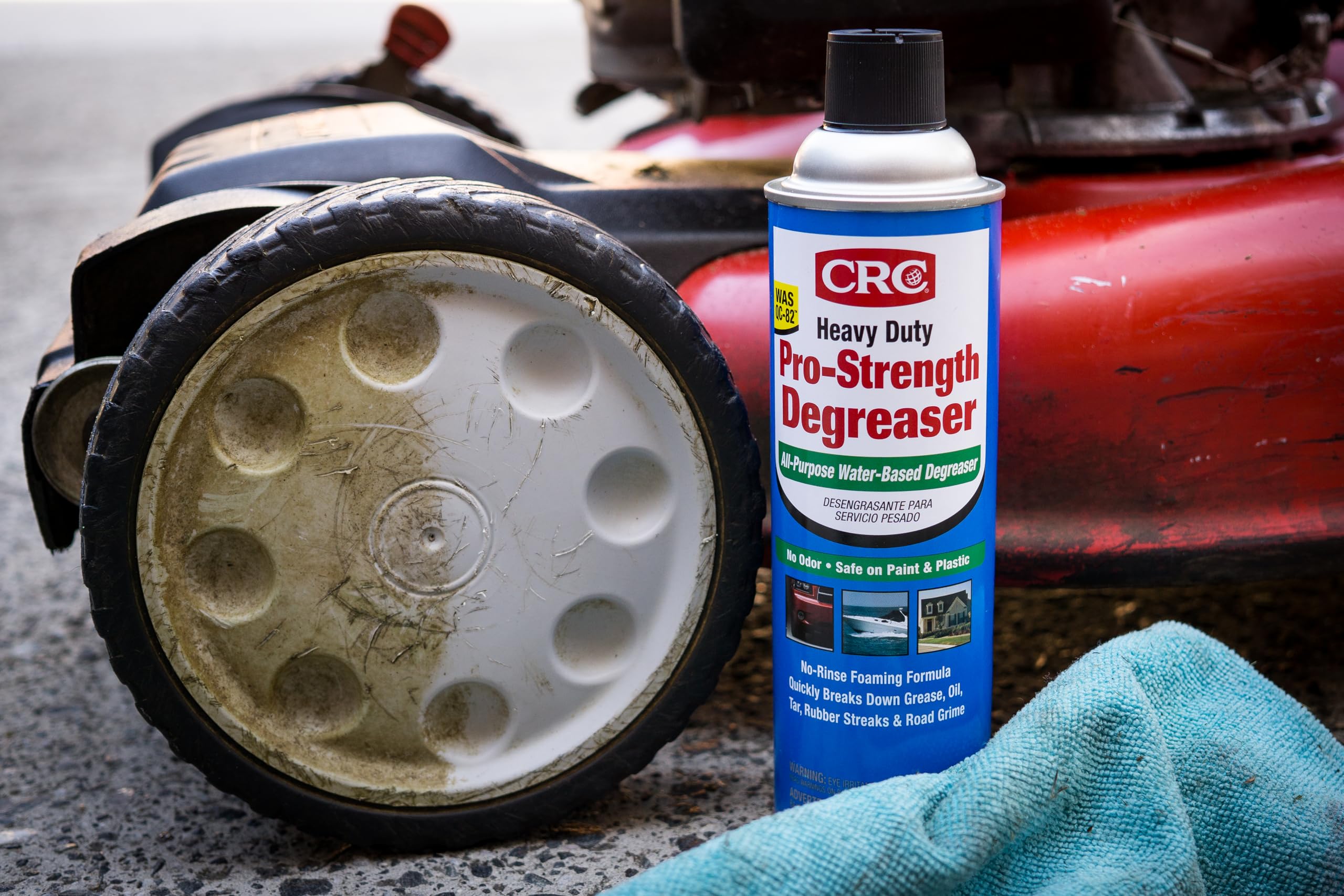 CRC 05482 Pro-Strength Heavy Duty Degreaser, All-Purpose Water-Based Degreaser, Odorless, Safe on Paint and Plastic, 15oz, [1 Pack]