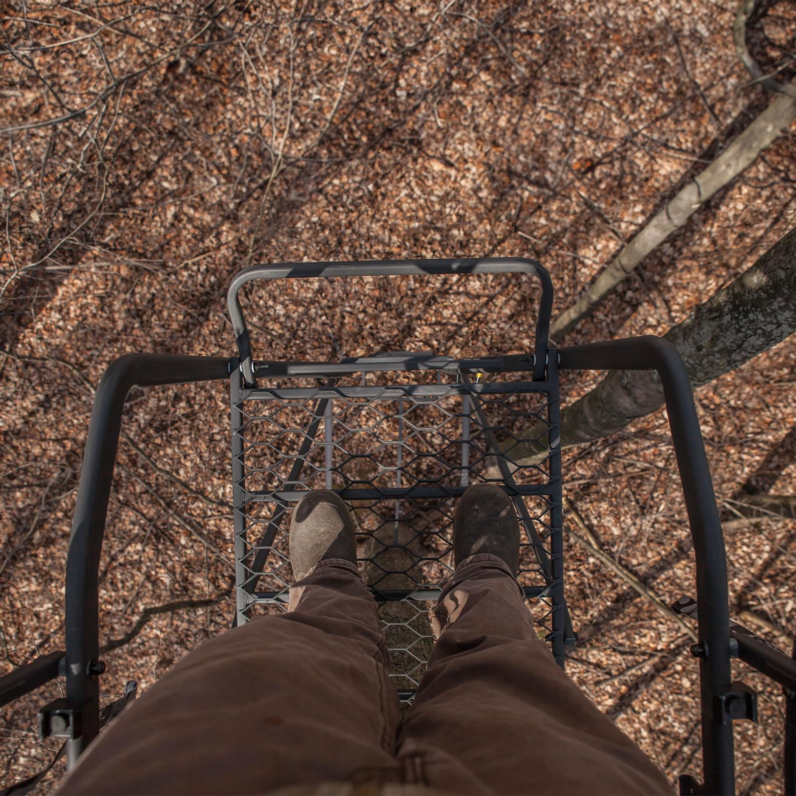 20' Hawk 1.5-Man Bighorn Ladder Stand | Durable Hunting Archery Steel Tree Stand with Chair, Kick-Out Footrest, Flip Back Shooting Rail