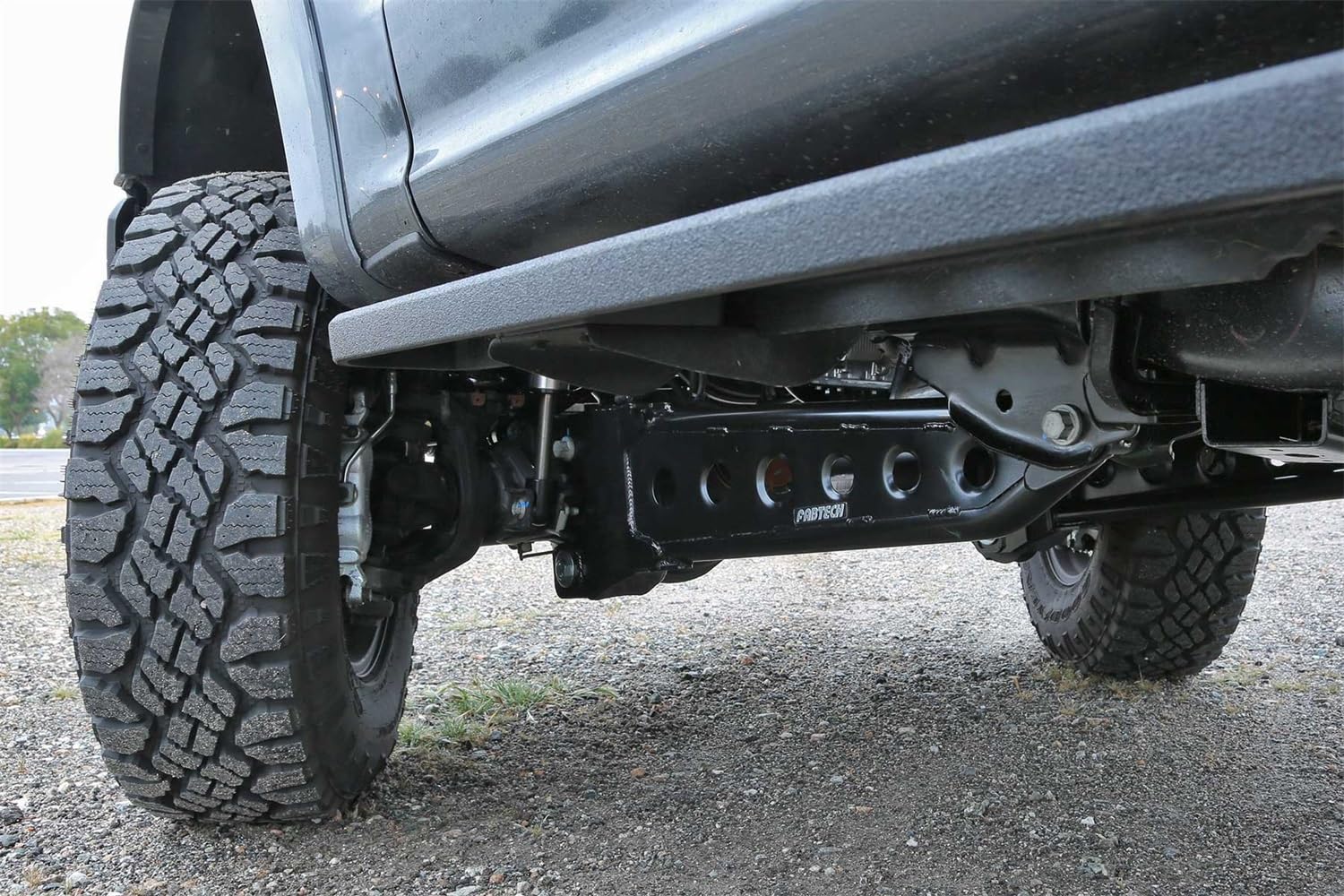 Radius Arm Box Fabtech FTS22321 4"/6"/8" Fits Ford F-250 Super Duty