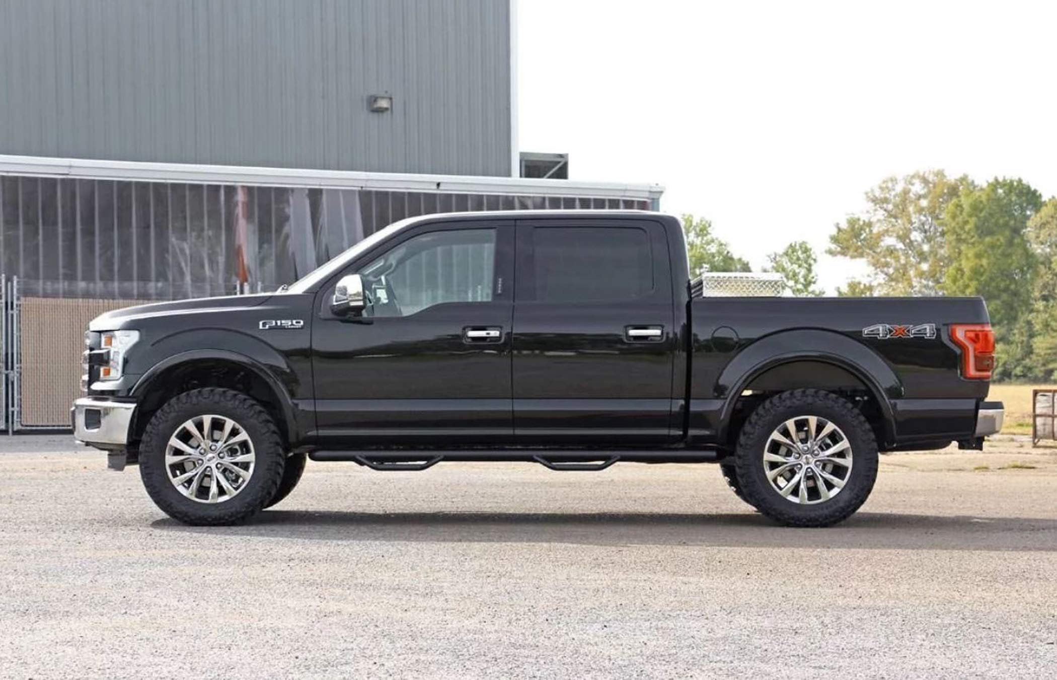 2" Rough Country Bolt-on Leveling Kit for Ford F-150 (2009-2025) & Ford Raptor (2017-2018) - Fits up to 33" Tires