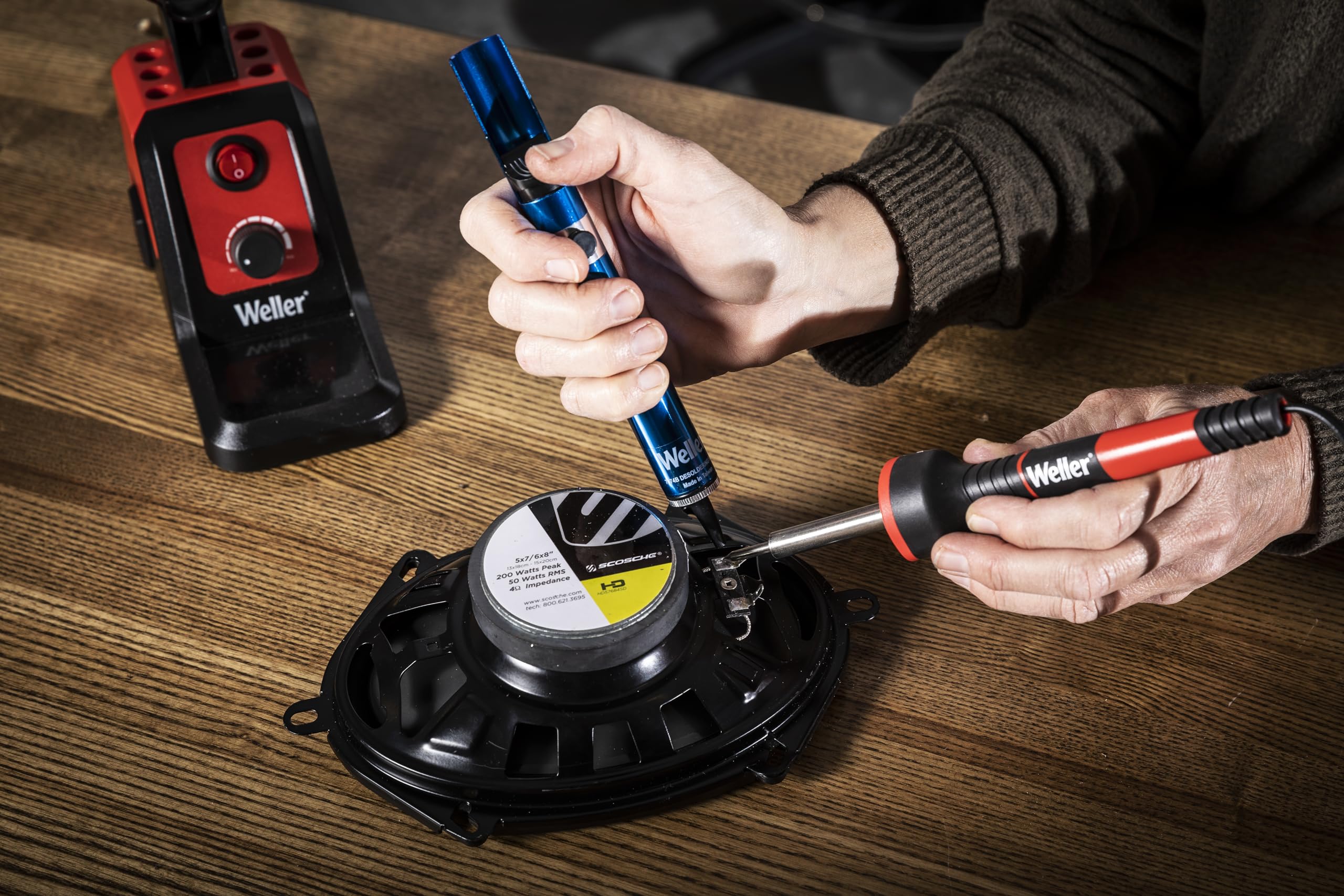Weller ESD-Safe Manual Desoldering Pump with Aluminum Body | 7874B