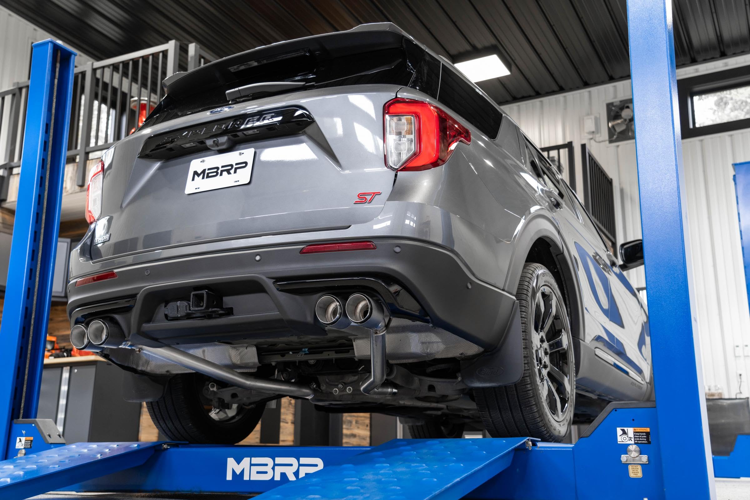 20-21 Ford Explorer ST MBRP 3.0L EcoBoost Dual Rear Exit Axle Back w/Quad Carbon Fiber Tips - T304