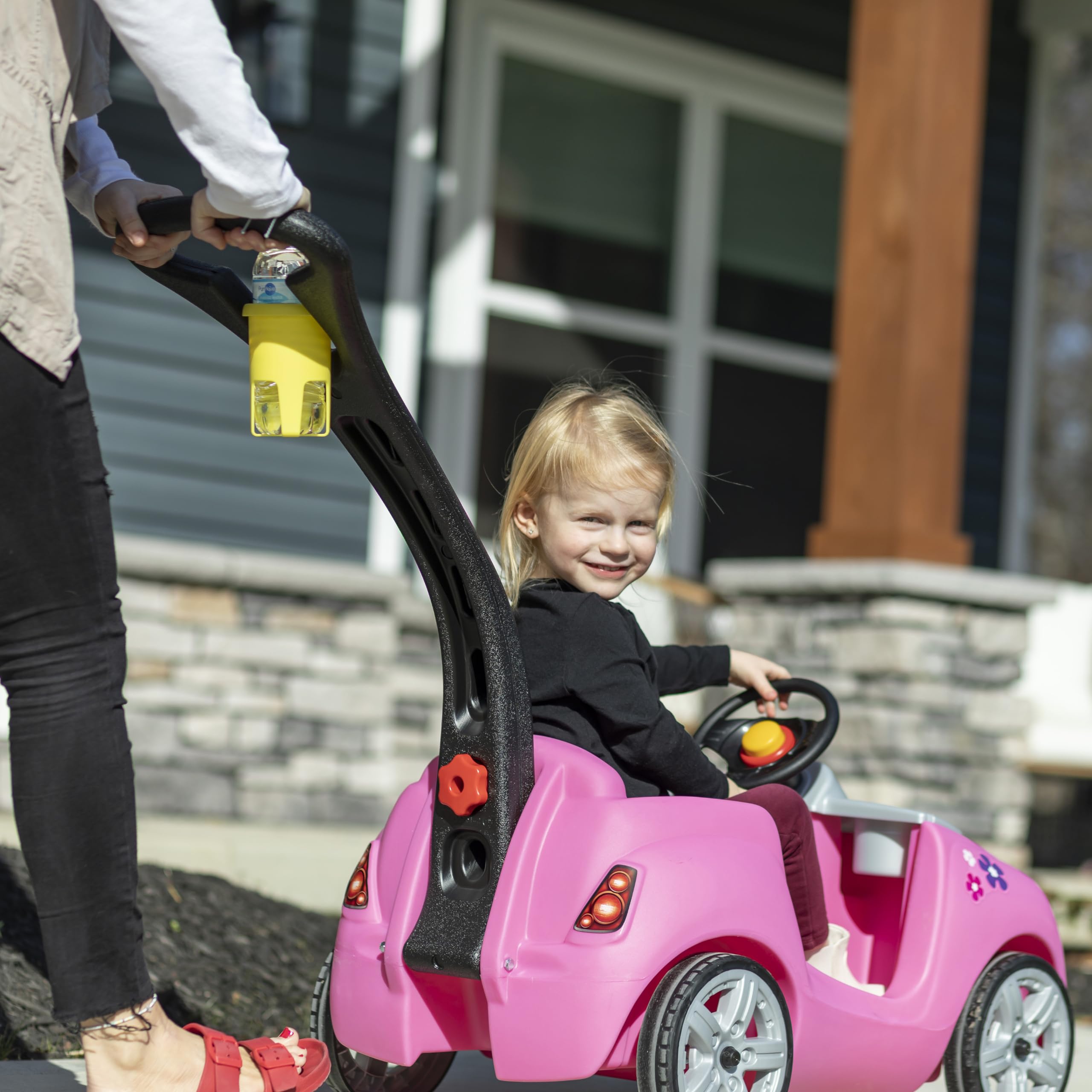 Step2 Whisper Ride II Push Cars Kids, Ride On Car, Seat Belt, Horn, Toddlers Ages 1.5 – 4 Years Old, Max Weight 50 lbs., Quick Storage, Stroller Substitute, Pink