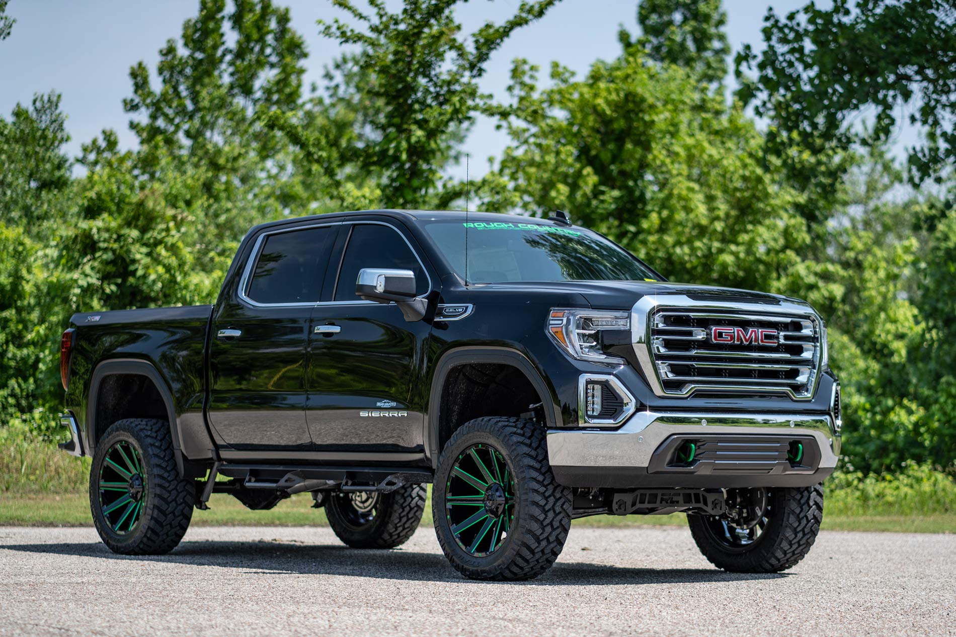 7" Lift Kit Rough Country for 2014-2016 GMC Denali 1500 | Magnetic Ride - 18102