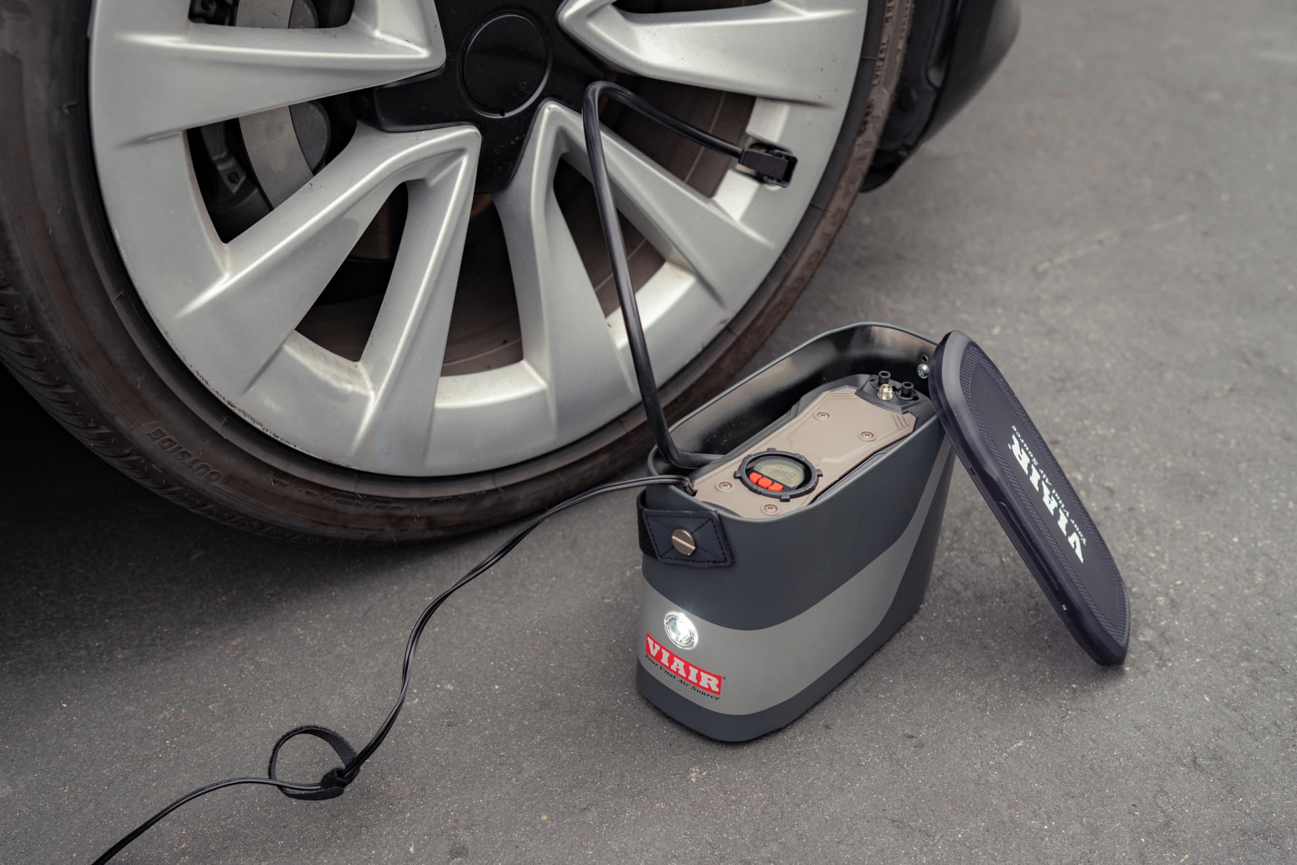 Digital VIAIR EVC75P - Portable Air Compressor Tire Inflator for Car, SUV & Truck | Preset Automatic Shut Off Feature | 12V Road Tire Pump Air Compressor 100 PSI