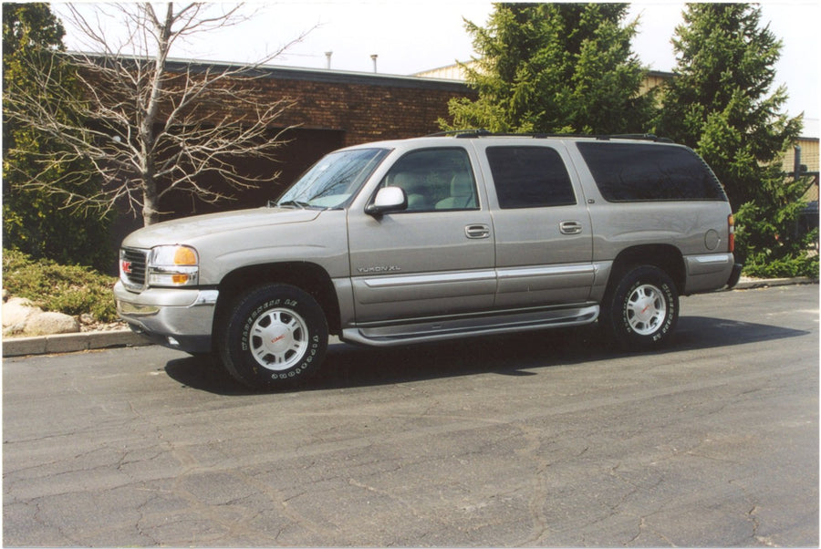 Owens Products Glastep 2123 Custom Molded Fiberglass Gray Running Boards 00-06 Chevrolet Yukon XL/Suburban Except Z71 03-06 Avalanche W/O Cladding Fiberglass Gray, 1 Pack