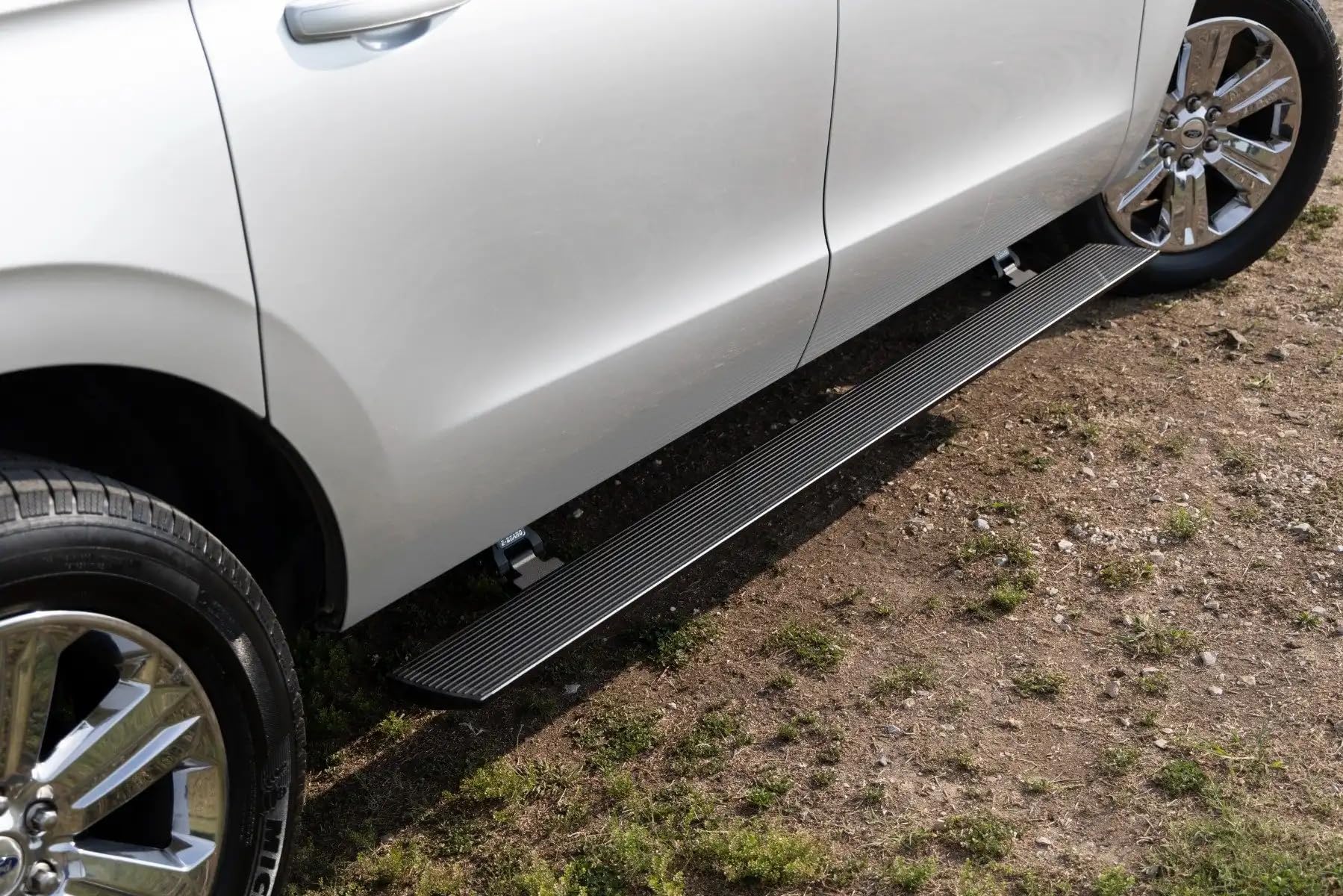 Rough Country Power Running Boards with LED Step Lights for Expedition Ford (2018-2024) - Dual Motor Electric Powerstep Board & Retractable Steps