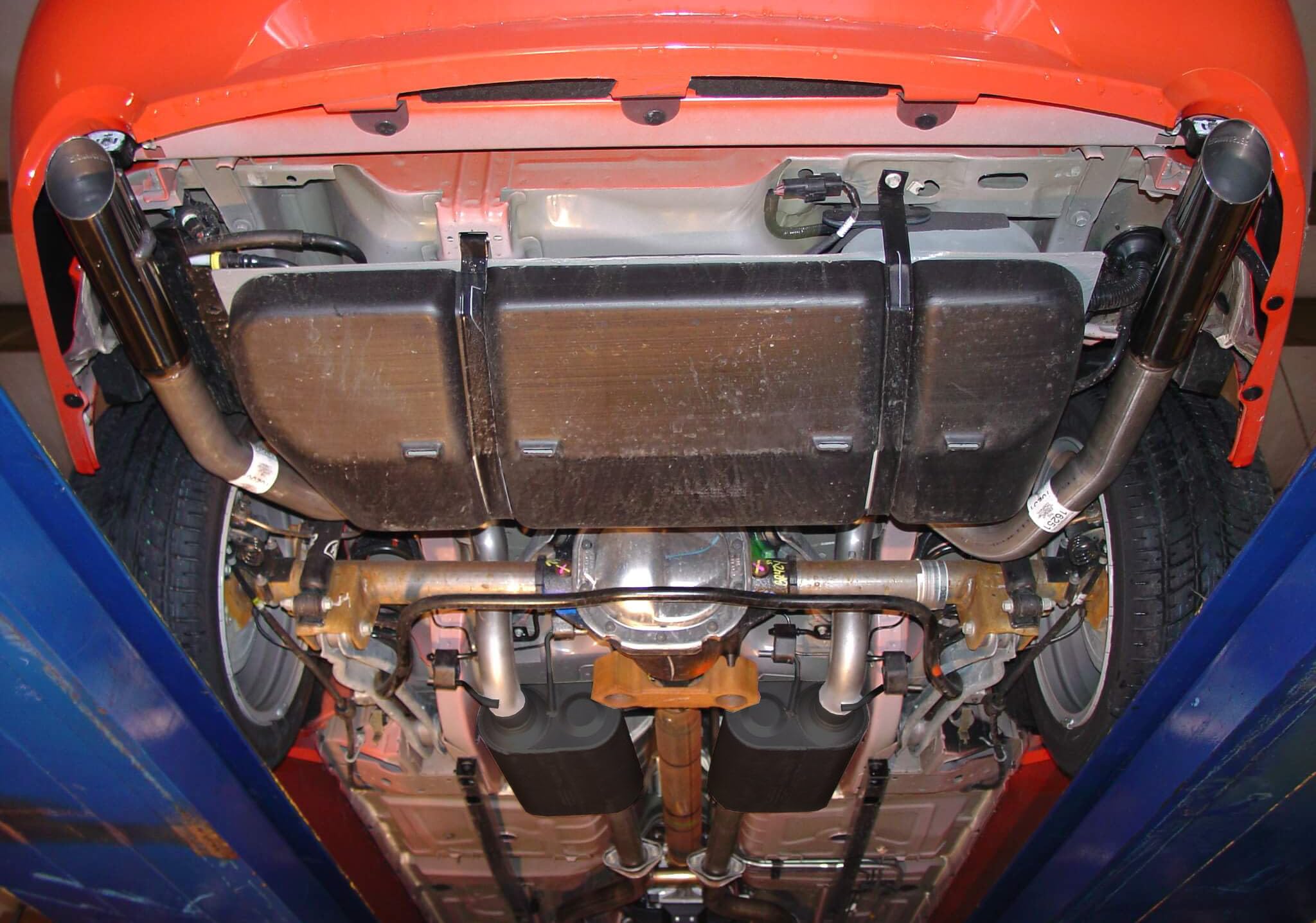 American Thunder Flowmaster 817312 Cat-Back Exhaust Kit 2.5 Inch Stainless Steel with 3 Inch Polished Stainless Tips Compatible with 1999-2004 Ford Mustang GT, MACH 1 and Bullitt with 4.6L SOHC engine