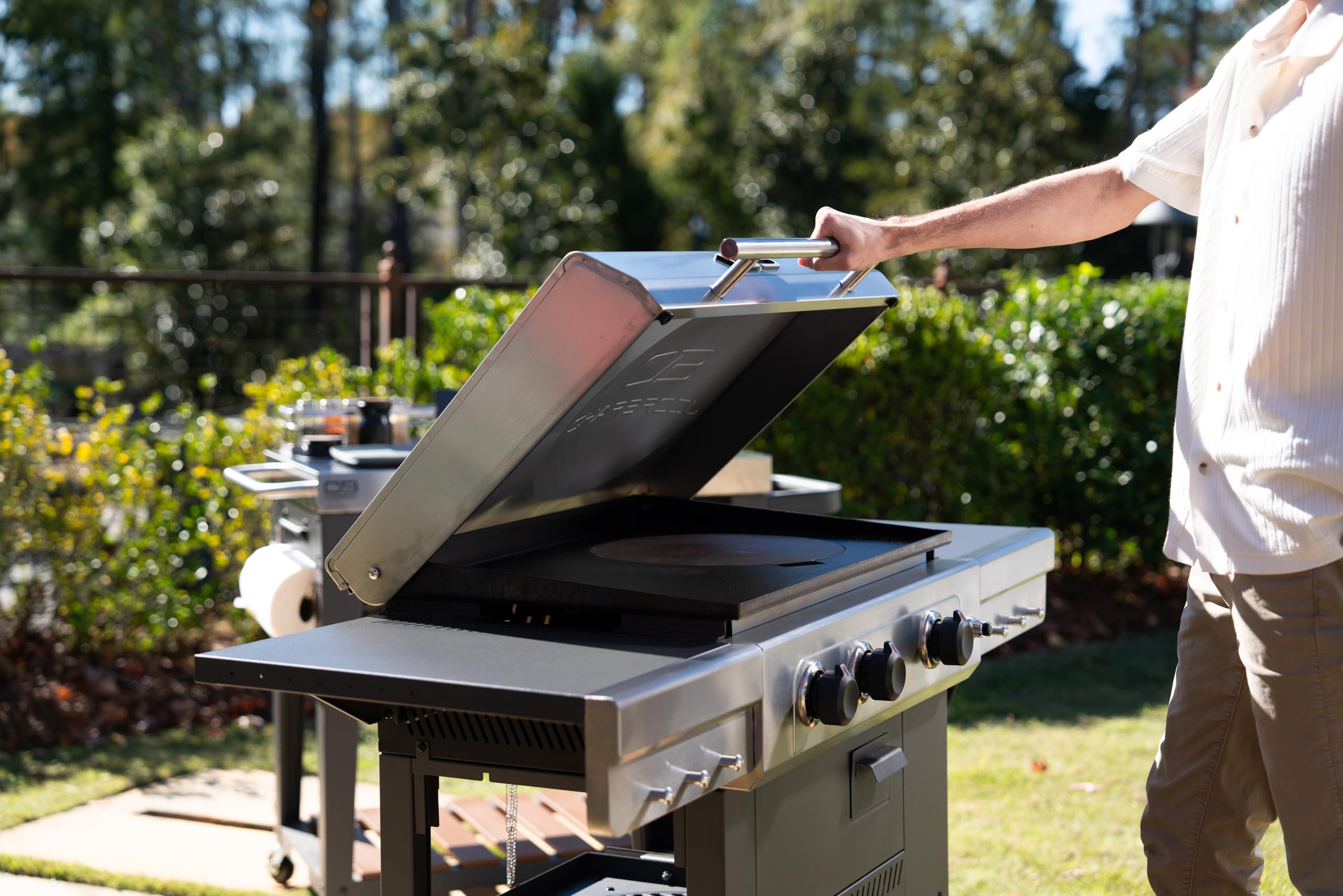 Versa-Tile 28" Charbroil 3-Burner 5-in-1 Cooking Station - 463717325