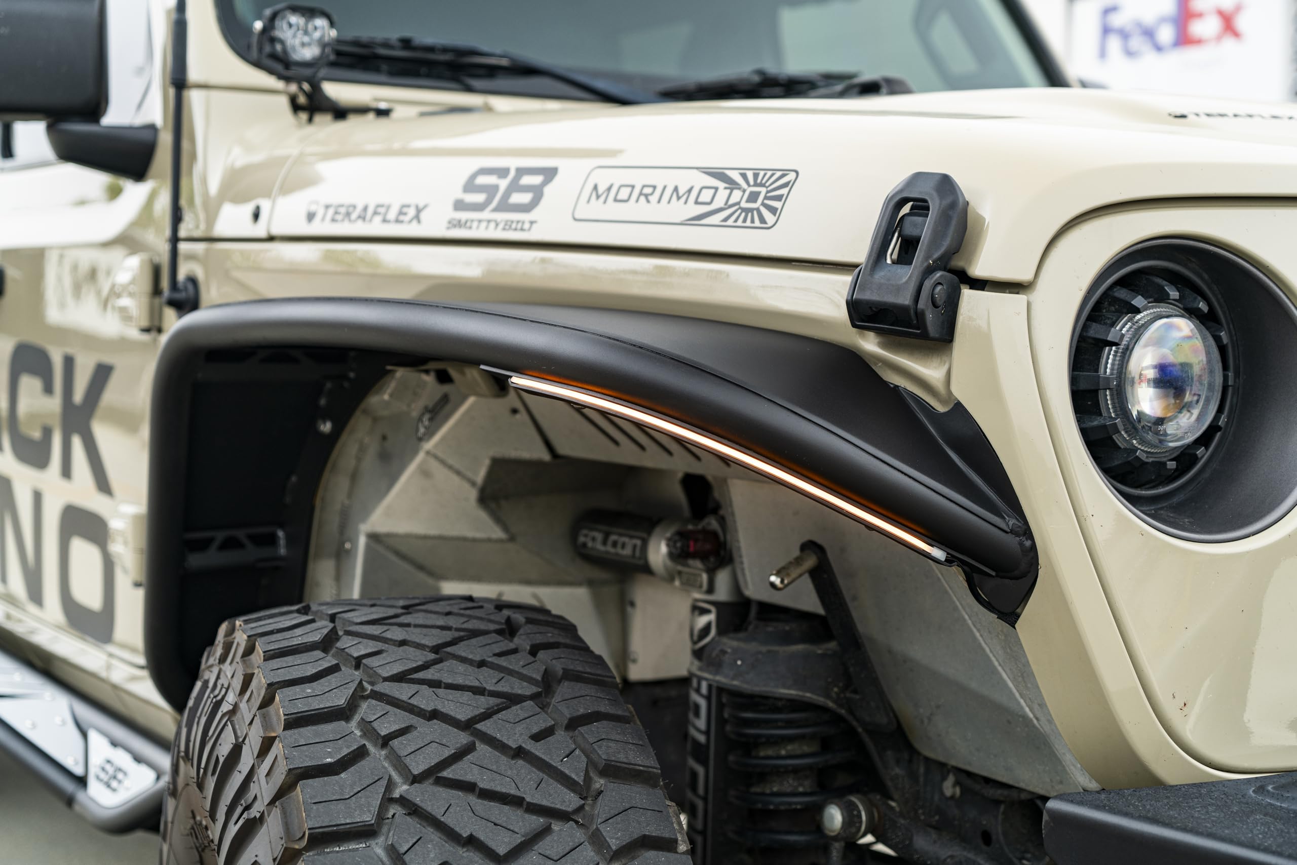 JL AND JT SmittyBilt FRONT FENDERS - SB77852