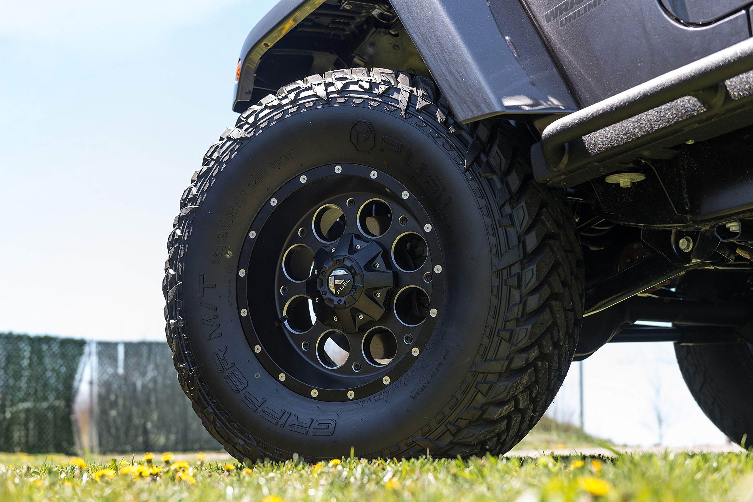 D525 Fuel Offroad REVOLVER Black Wheel with Matte Milled Accents and tpms (20 x 10. inches /8 x 165 mm, -12 mm Offset)