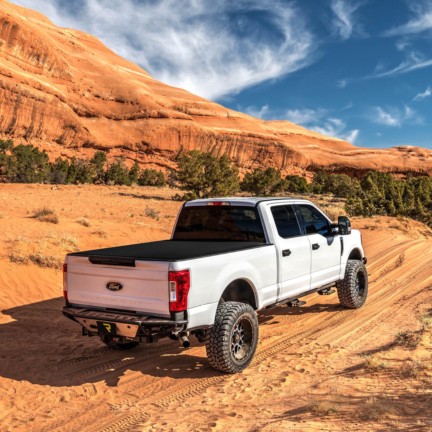 TruXedo Sentry CT Hard Rolling Truck Bed Tonneau Cover | 1592516 | Fits 5' 0" Bed (59.5") 2022-2024 Nissan Frontier