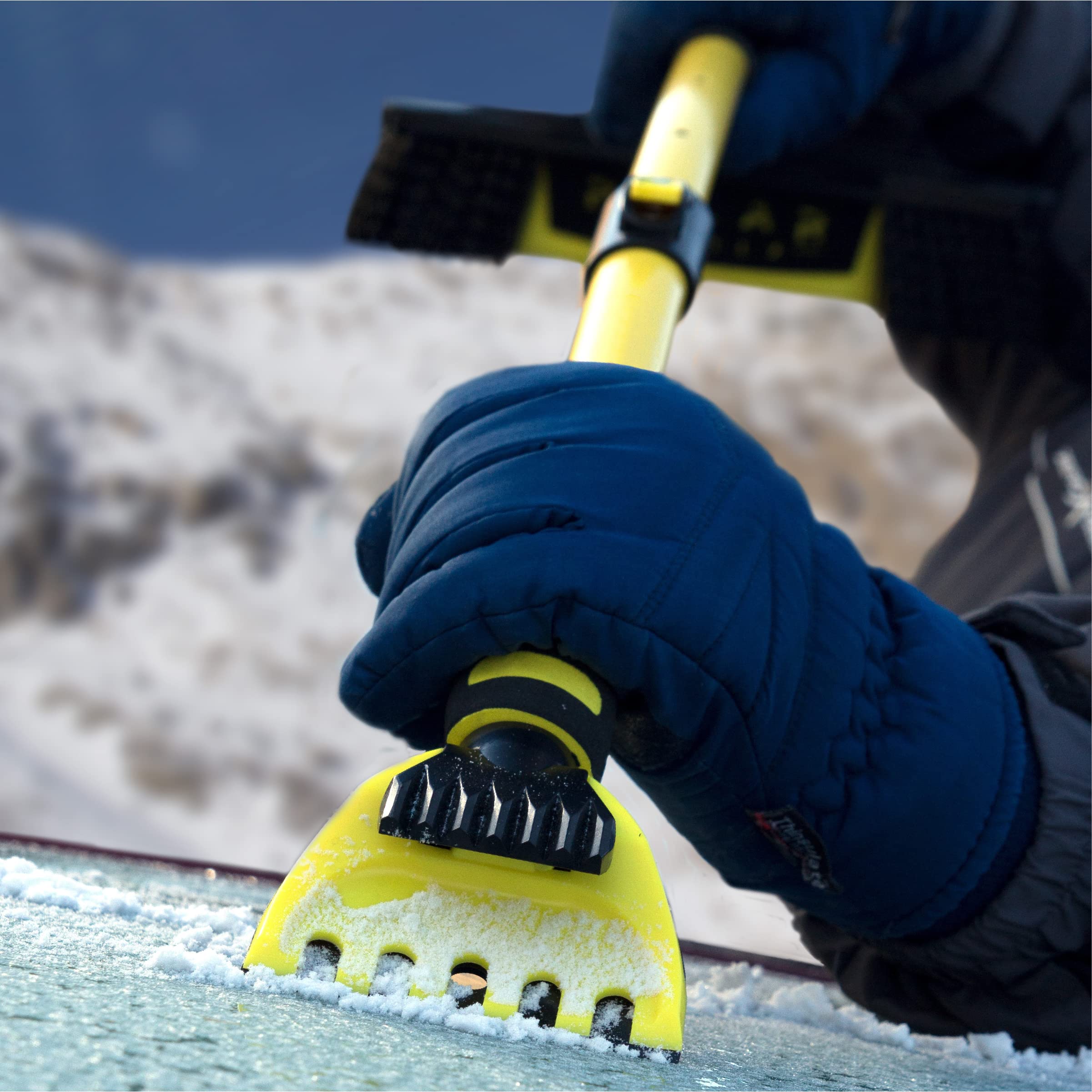 48" SubZero Ultimate Polar Vortex Crossover Snowbroom with Pivoting Head and Integrated Scraper