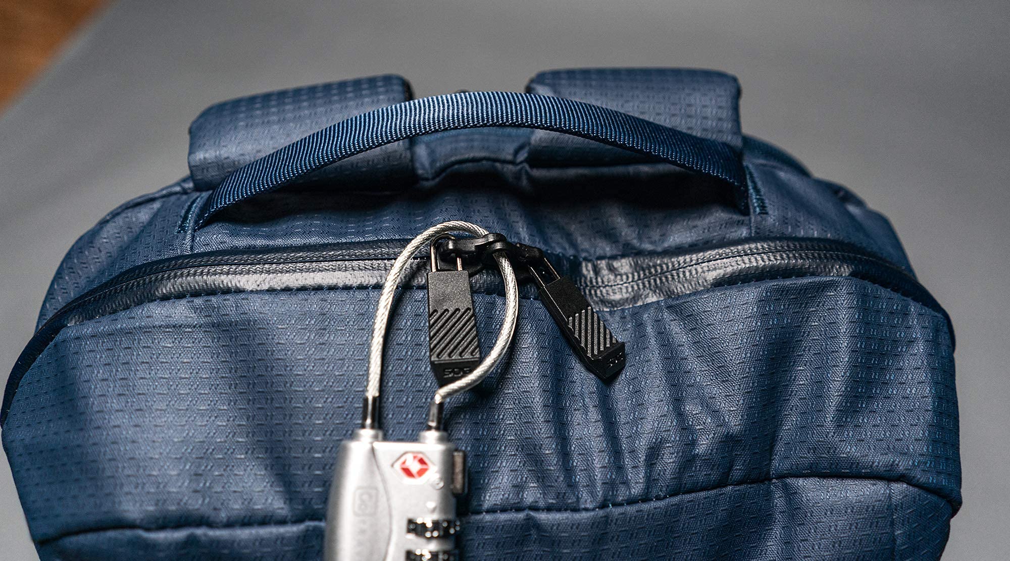 SOG Surrept/16 CS Lightweight Carry Organized Functional Liter Water-Resistant Nylon Travel Day Backpack, Steel Blue/Frost