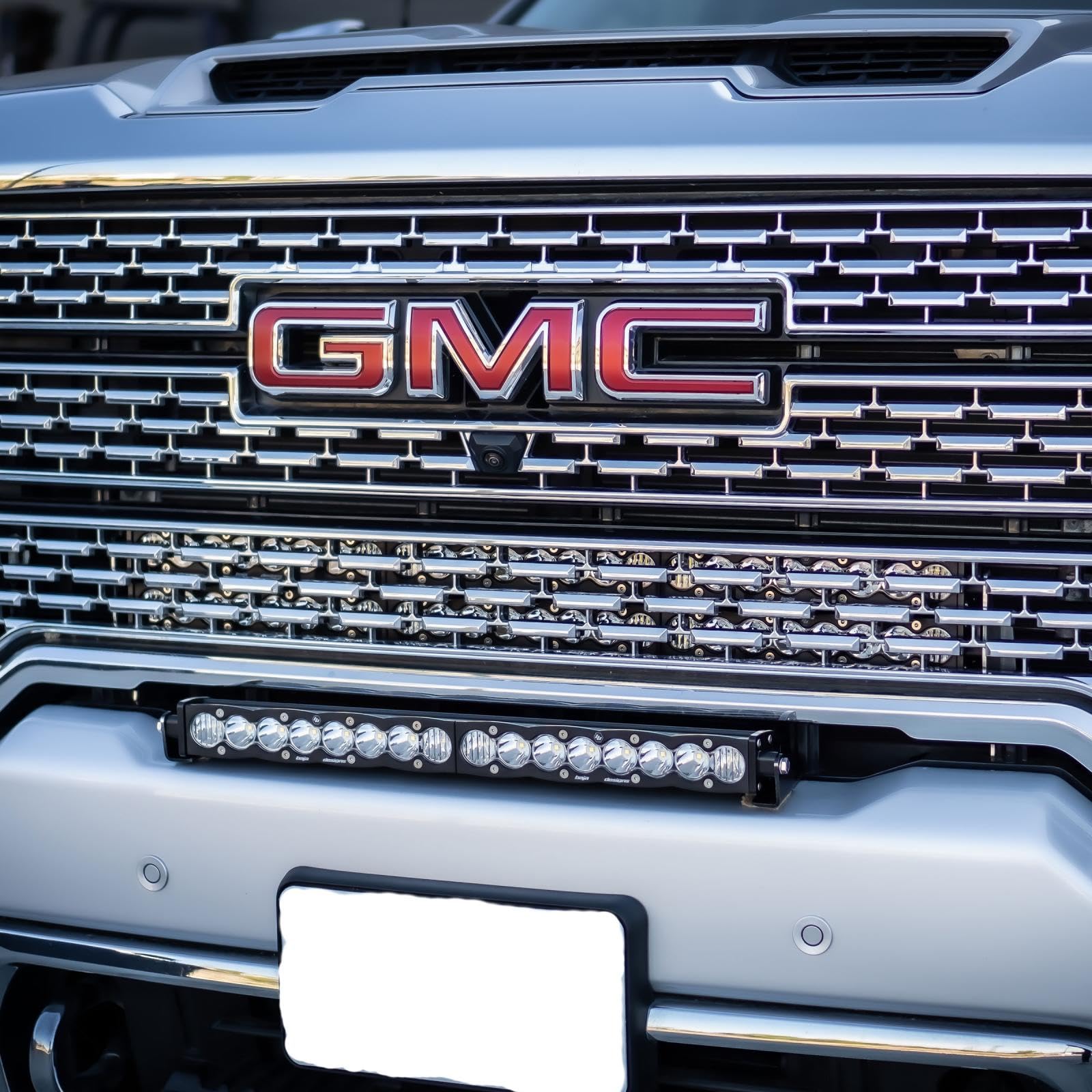 Baja Designs S8 30-inch Dual LED Bar Grille Light Kit for Chevy Sierra 2500HD/3500HD 2020-22 (Driving/Combo; Clear)