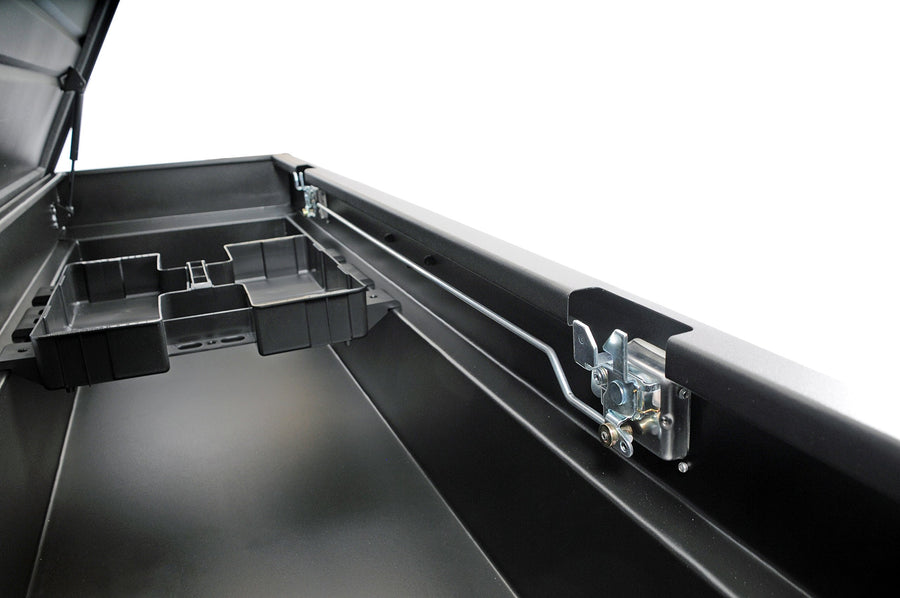 HARDware Series Dee Zee Crossover Tool Box