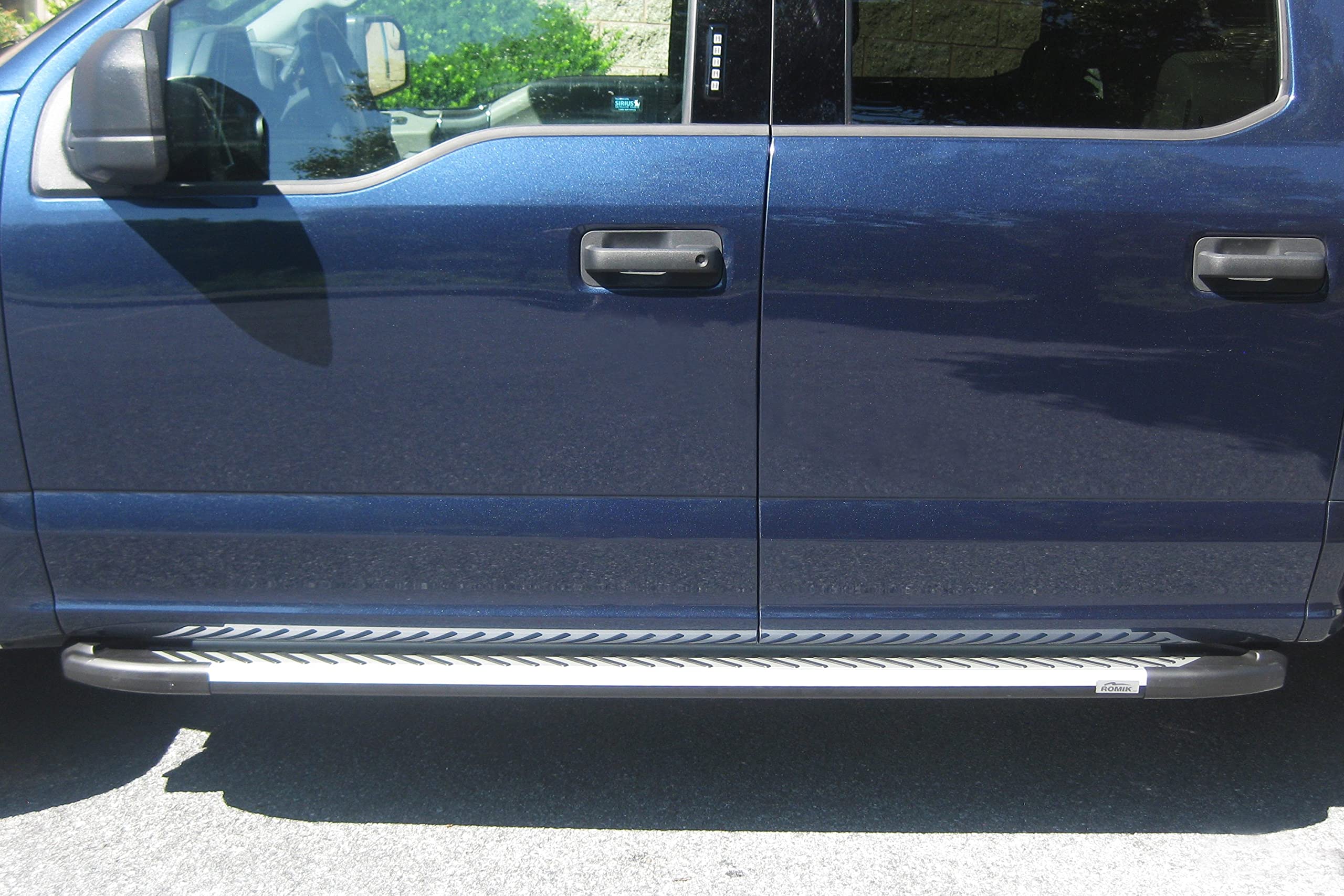 Romik RAL-T Series 62221418-5.5" Silver Cab Length Running Boards