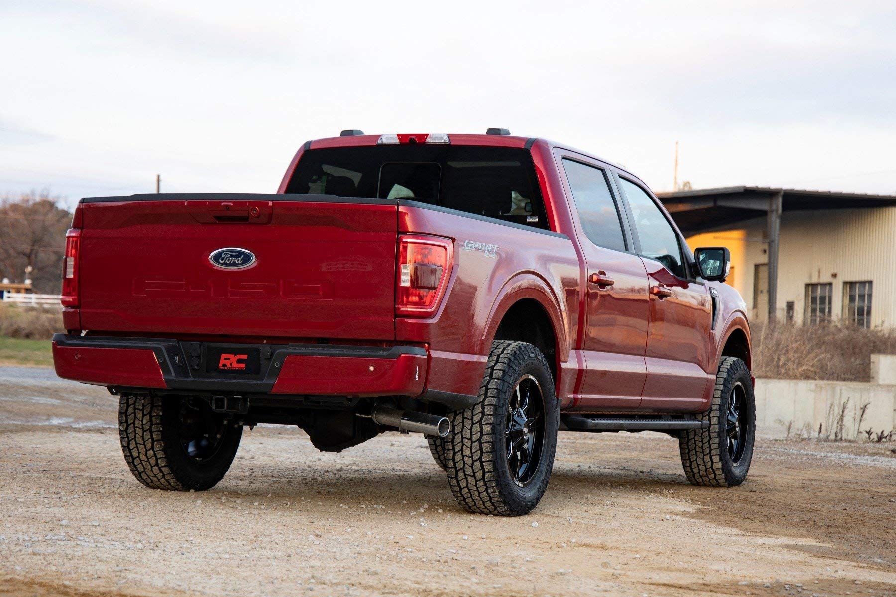2" Rough Country Lift Kit w/N3 Struts & Shocks for 21-25 Ford F-150 4WD - 57131
