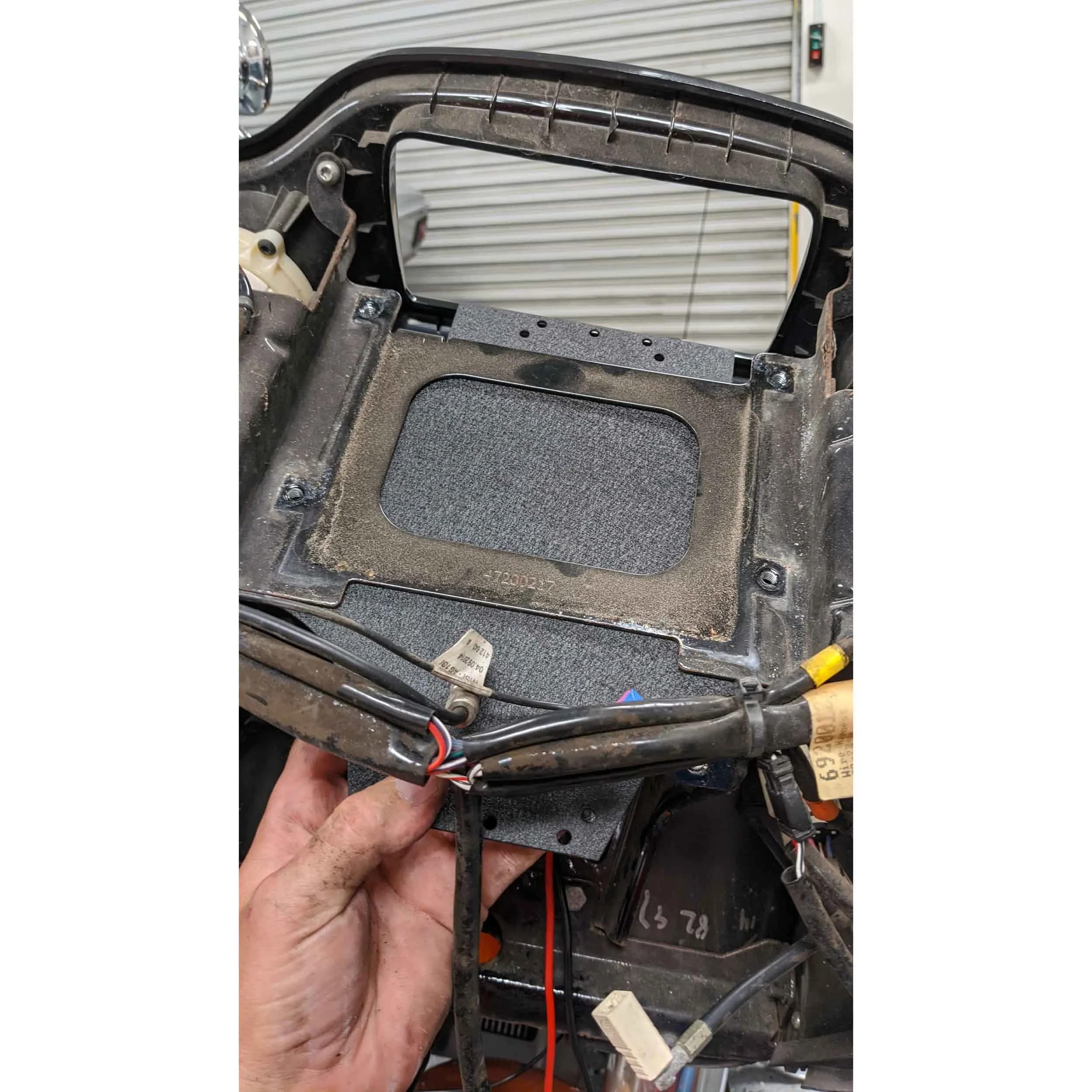 Amplifier Mounting Bracket Automotive Saddle Tramp Harley-Davidson Road Glide 15-Up, Amplifier Mounting BRAC