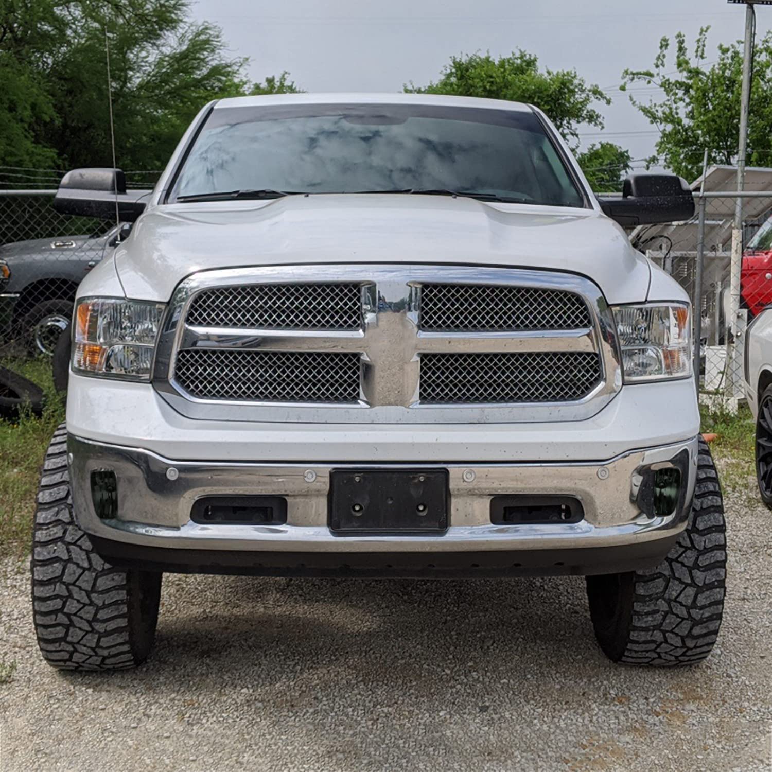 Spec-D Tuning Fog Lights Smoke Lens + HB4(9006) Bulbs + Switch Included Compatible with Dodge Ram 1500 Pickup 2013-2018 L+R Pair Assembly