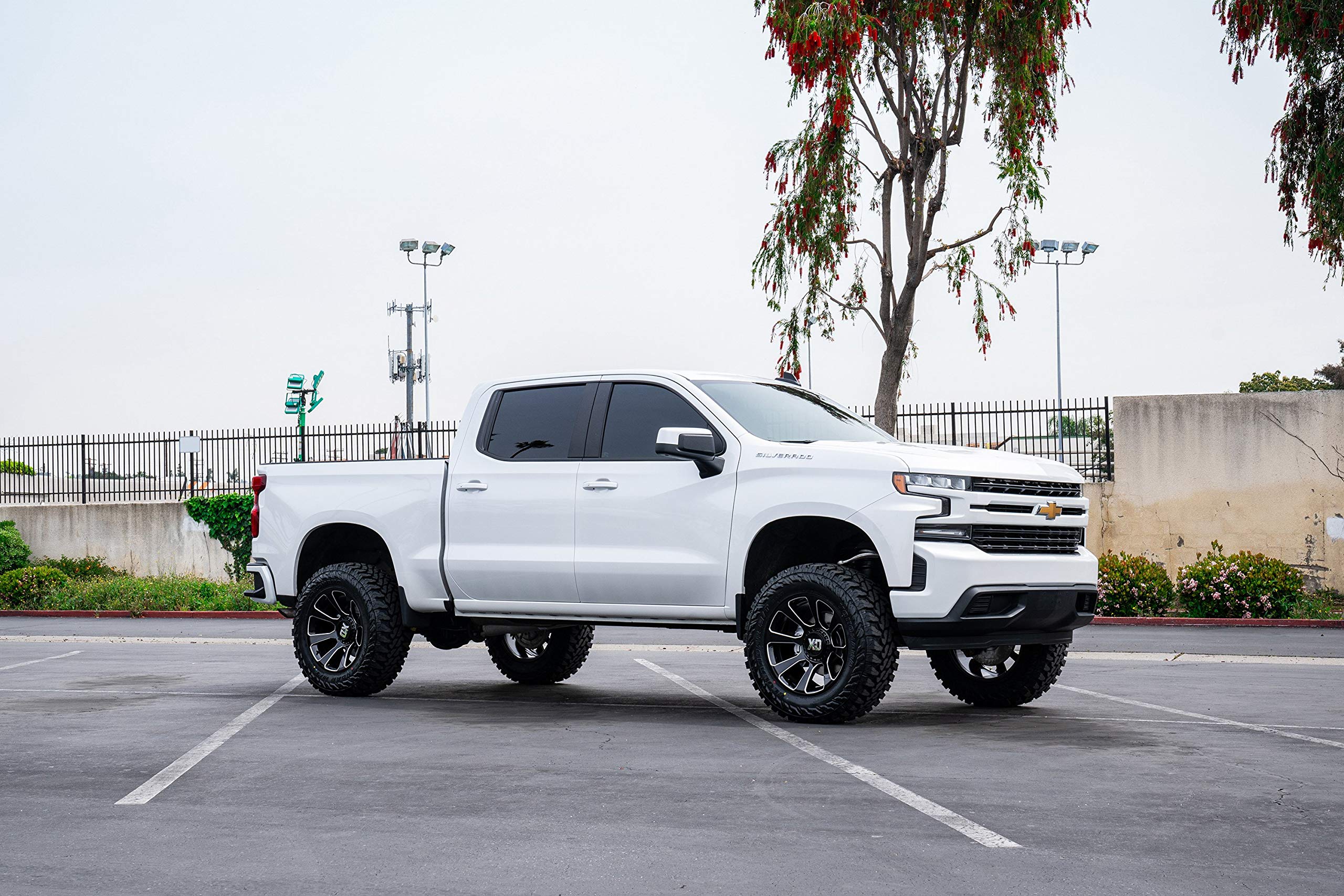 20x10 XD854 REACTOR, Bolt Pattern: 6x135/5.5, Offset: -18, GLOSS BLACK MILLED, set of 1