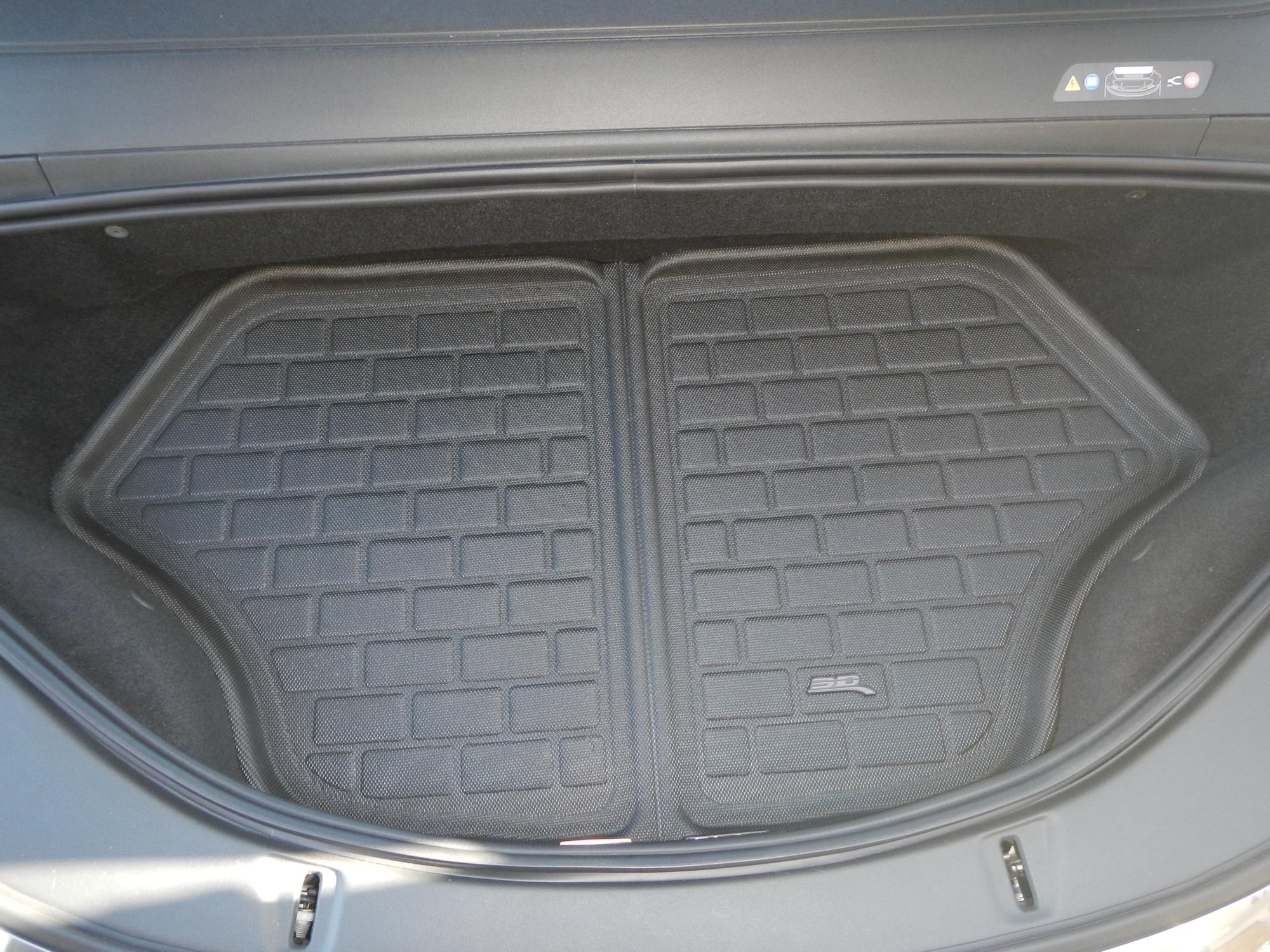 3D MAXpider Kagu Custom Fit Front Cargo Liner (Black) Compatible with Lucid Air 2022-2026 - Front Cargo Liner