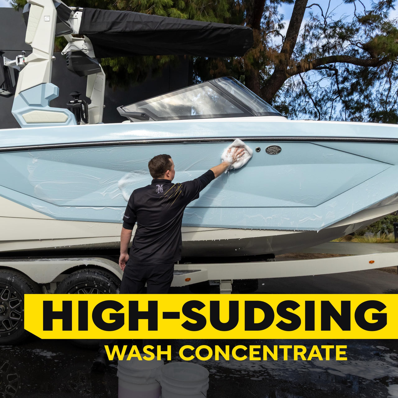 M43 Meguiar's Marine/RV Boat Wash, pH-Balanced Boat/RV Wash for Protecting Fiberglass and Gel Coat, Streak-Free Shine that Keeps Surfaces Clean and Protected, 64 Oz