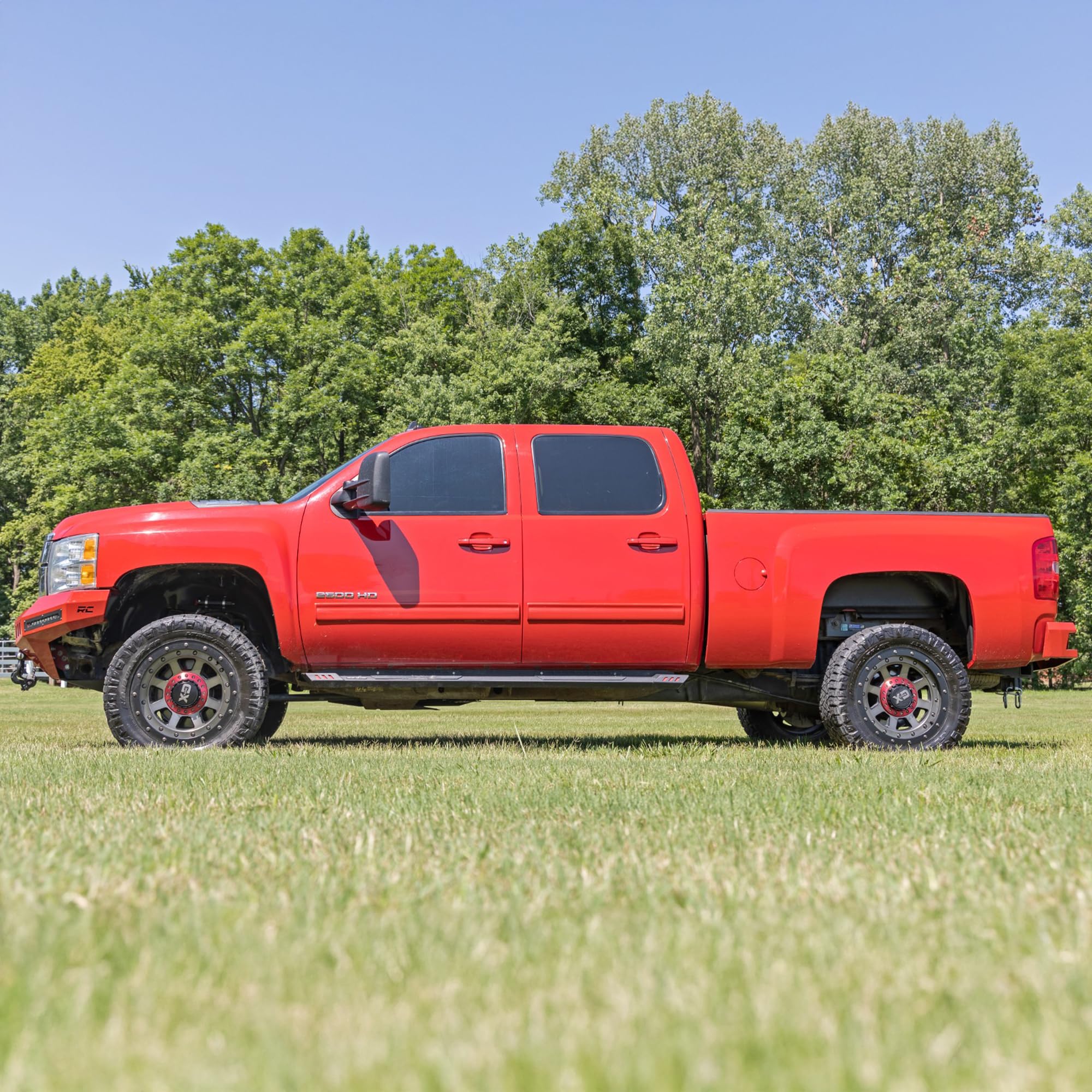 3.5" Lift Kit Rough Country w/V2 Shocks for Chevy Silverado & GMC Sierra 2500HD/3500HD (2011-2019 w/Factory Rear Overload Springs) - Red Control Arms