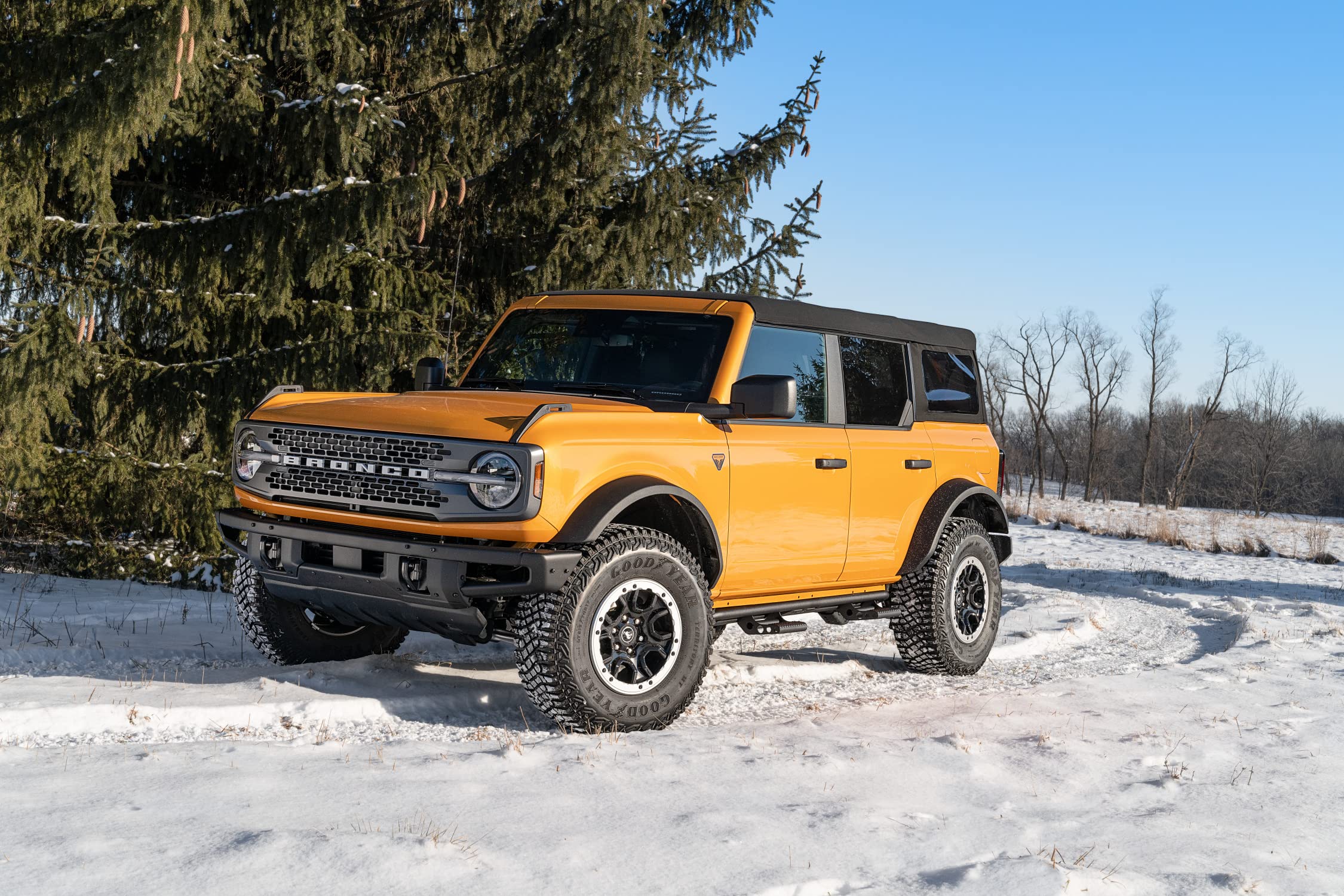 RKR Step System RealTruck for Ford Bronco | Cab Length, Tubular Steel, Textured Black | F214BRKRS4 | Fits 2021-2024 Ford Bronco 4-Door SUV, SRW Gas