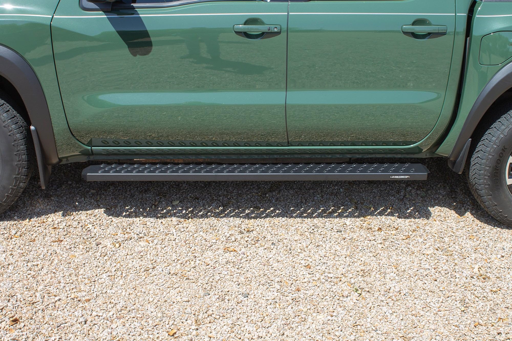 Running Boards Raptor Series Steps 6.5in Wide Sawtooth Grip Black Aluminum | Part 2107-0589BT